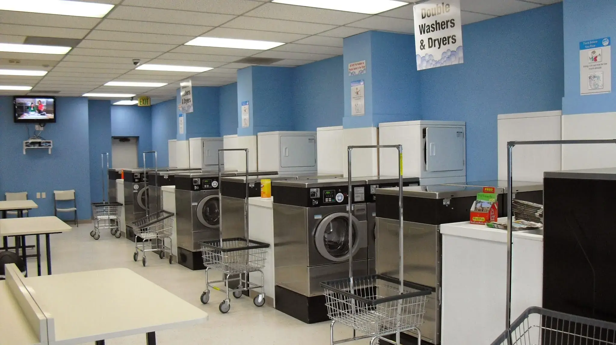 Vancouver Laundromat - Image 5