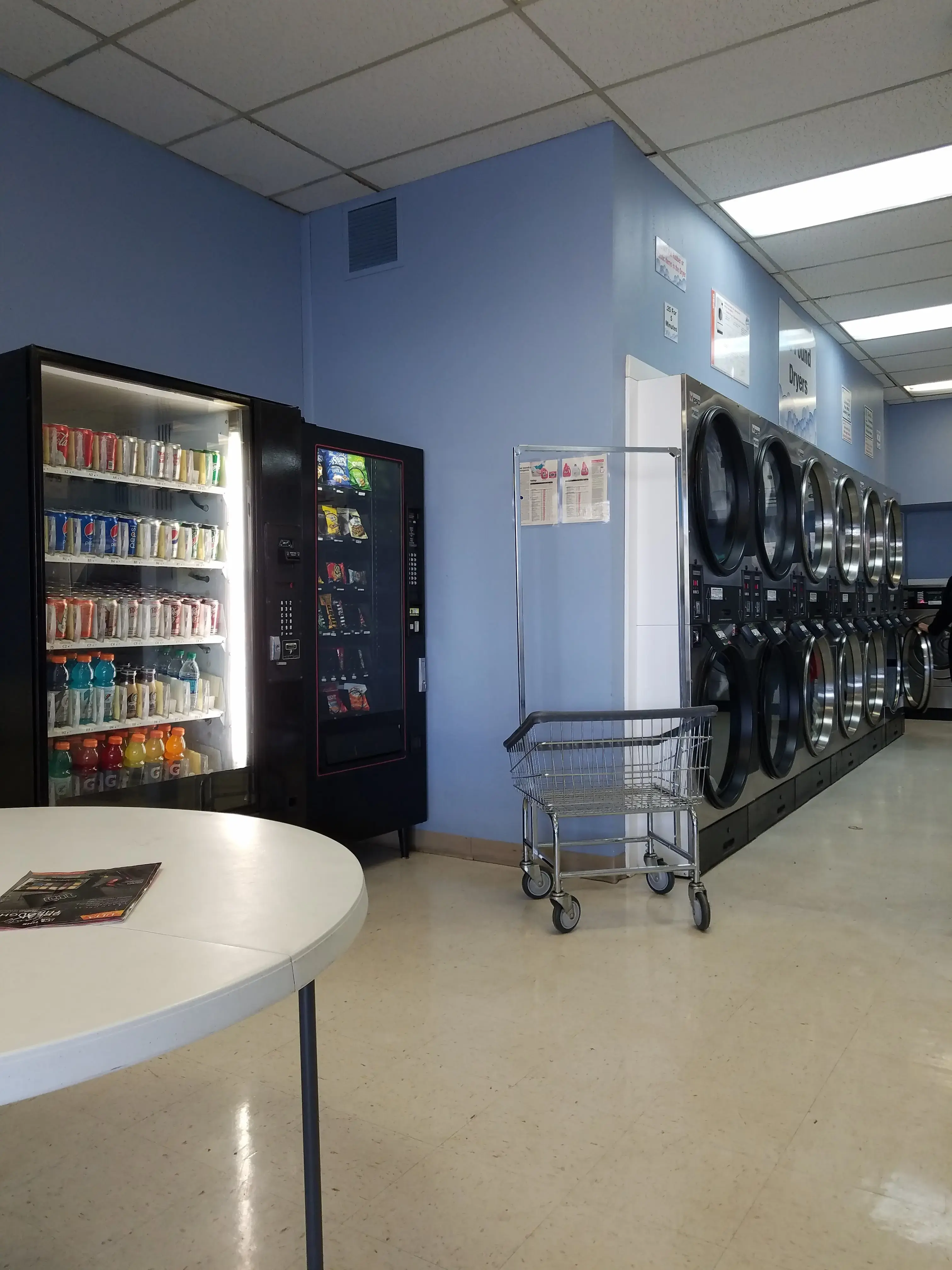 Vancouver Laundromat thumbnail 8