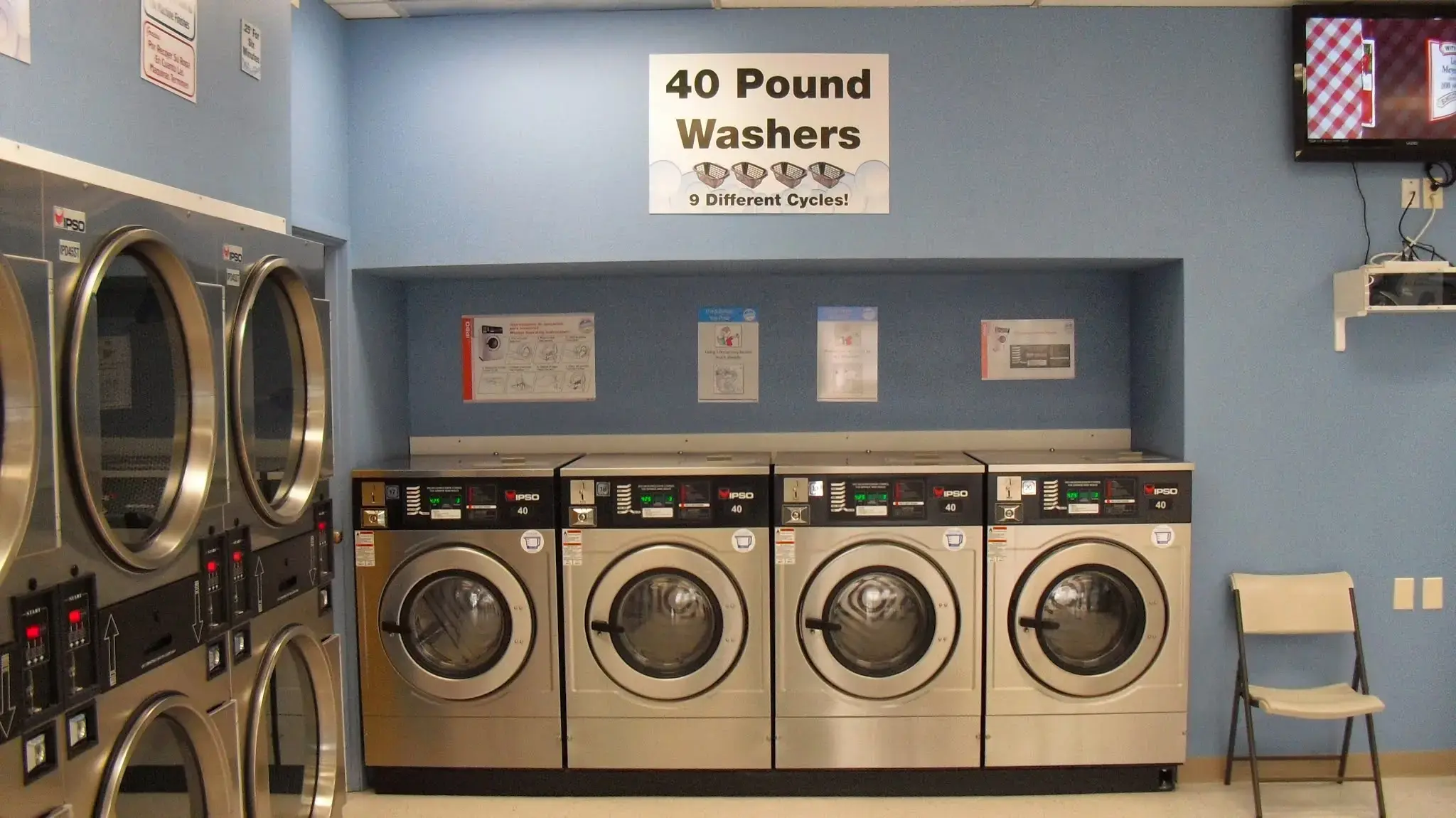 Vancouver Laundromat thumbnail 19