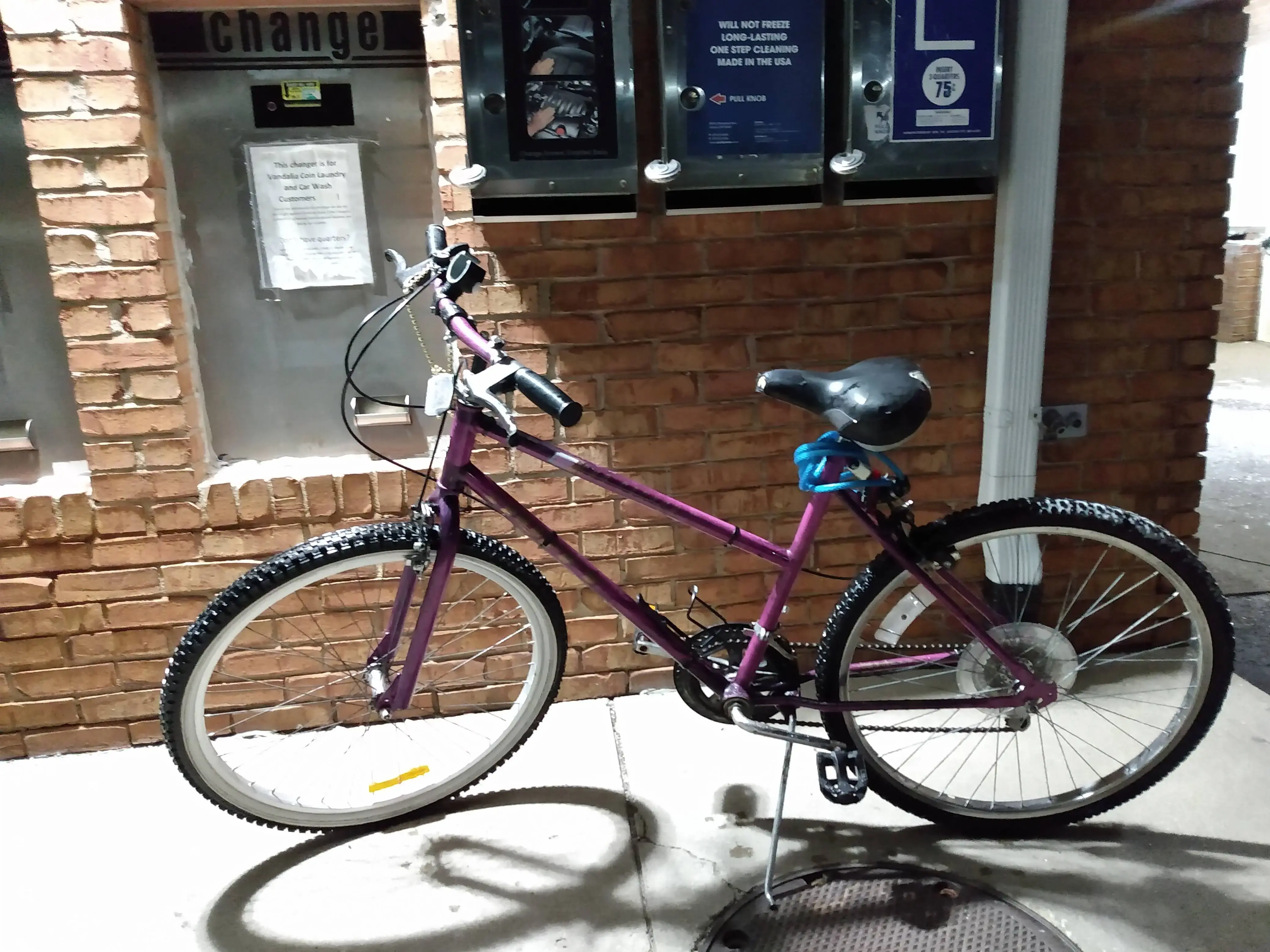 Vandalia Coin Laundry & Car Wash - Image 8