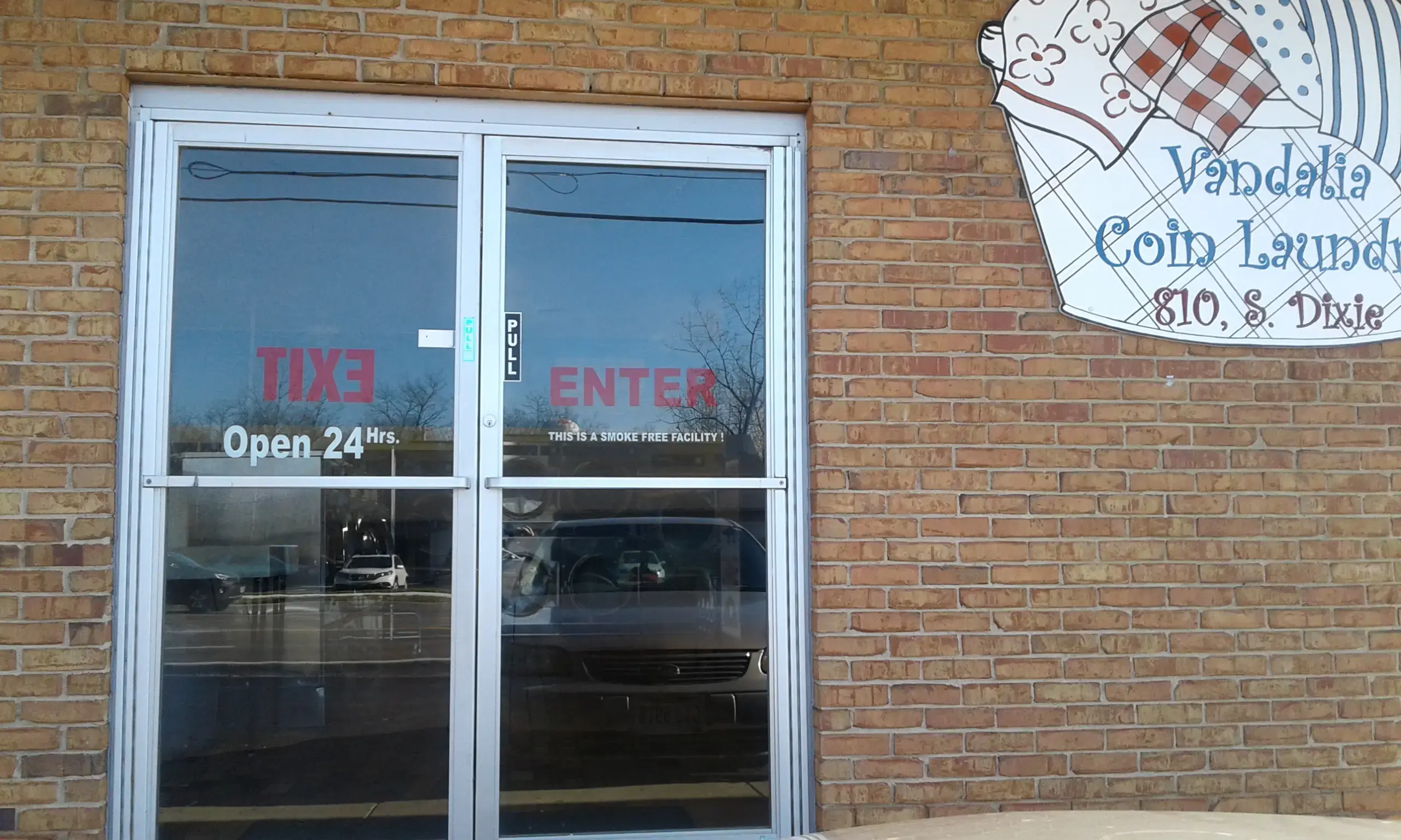 Vandalia Coin Laundry & Car Wash thumbnail 19