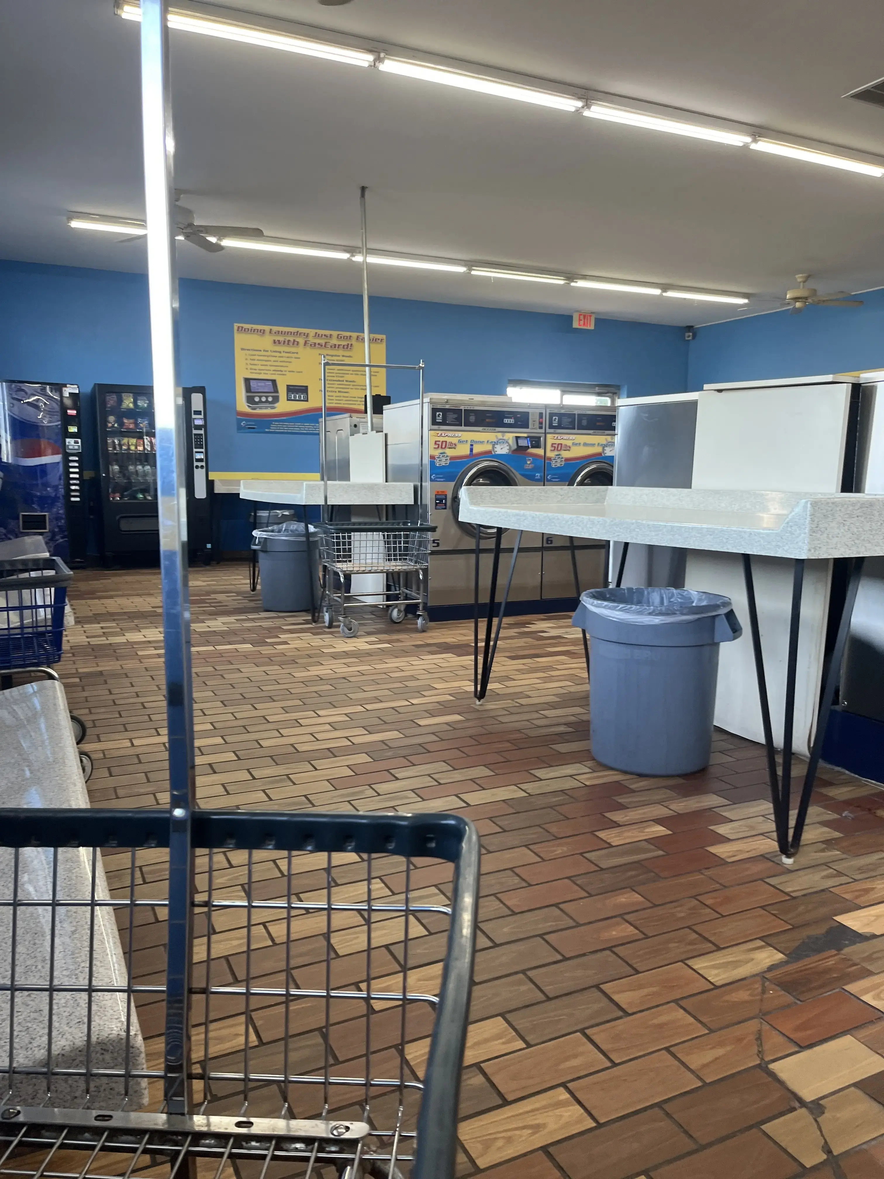 Vandalia Coin Laundry & Car Wash thumbnail 6