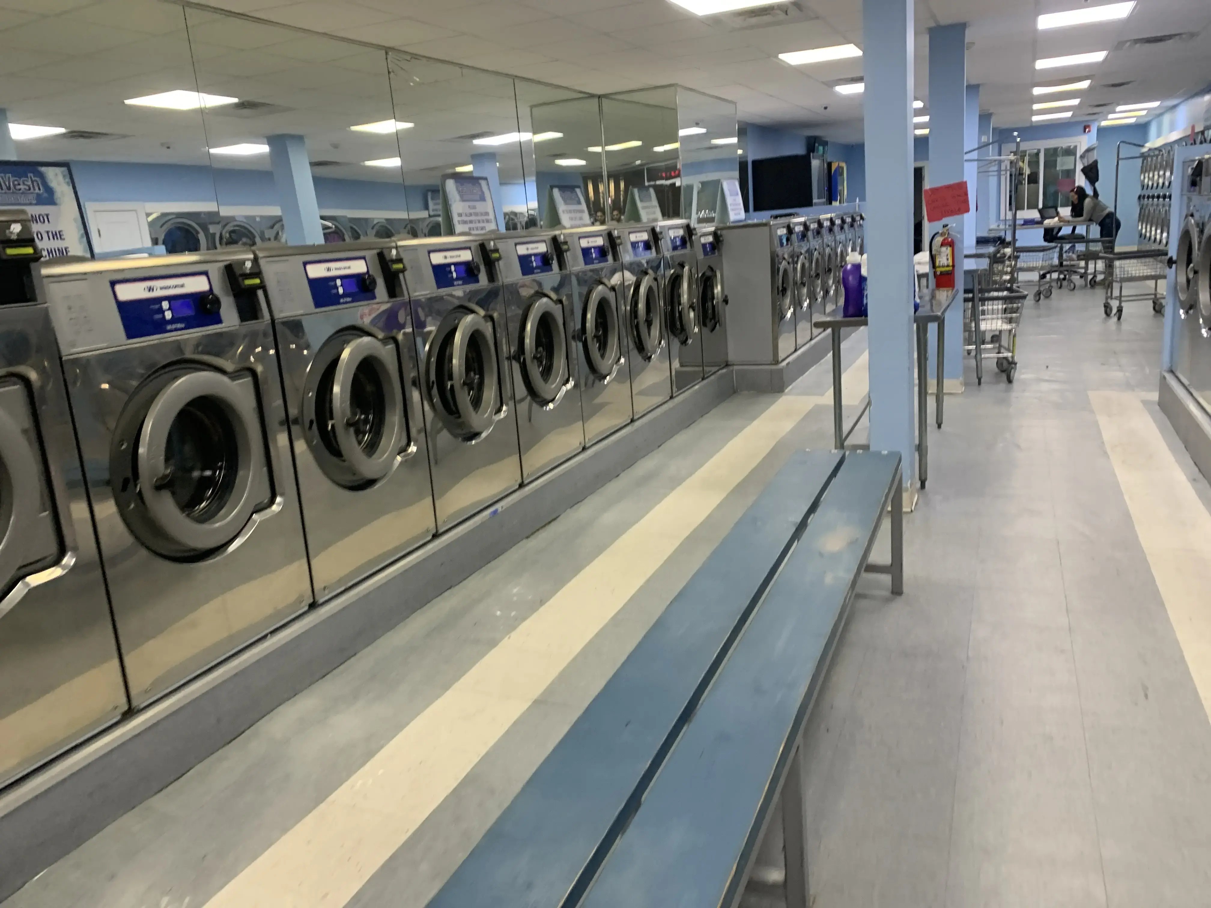 Vash Vesh Laundromat thumbnail 3