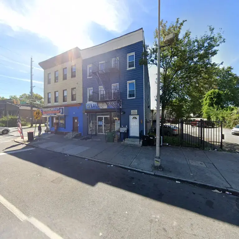 Vash Vesh Laundromat - Image 5