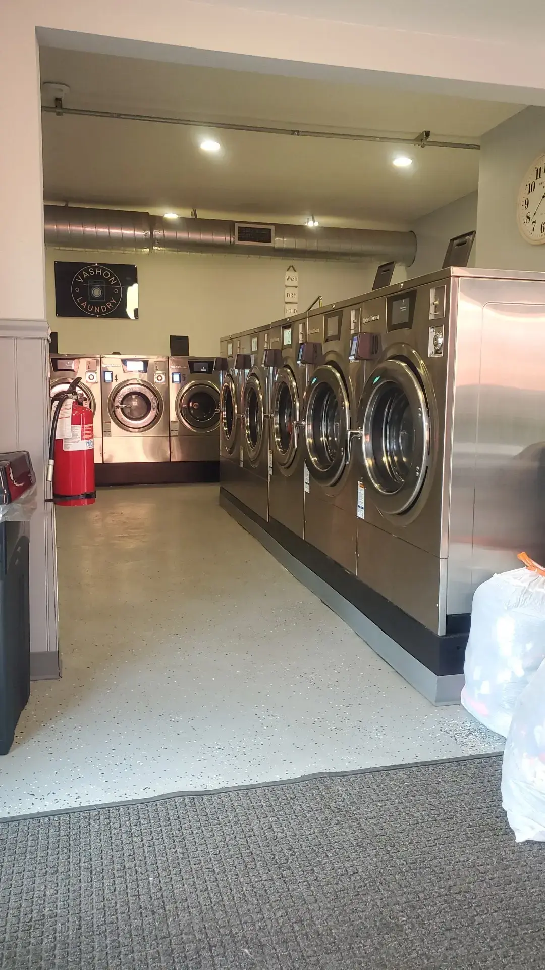 Vashon Laundry thumbnail 4