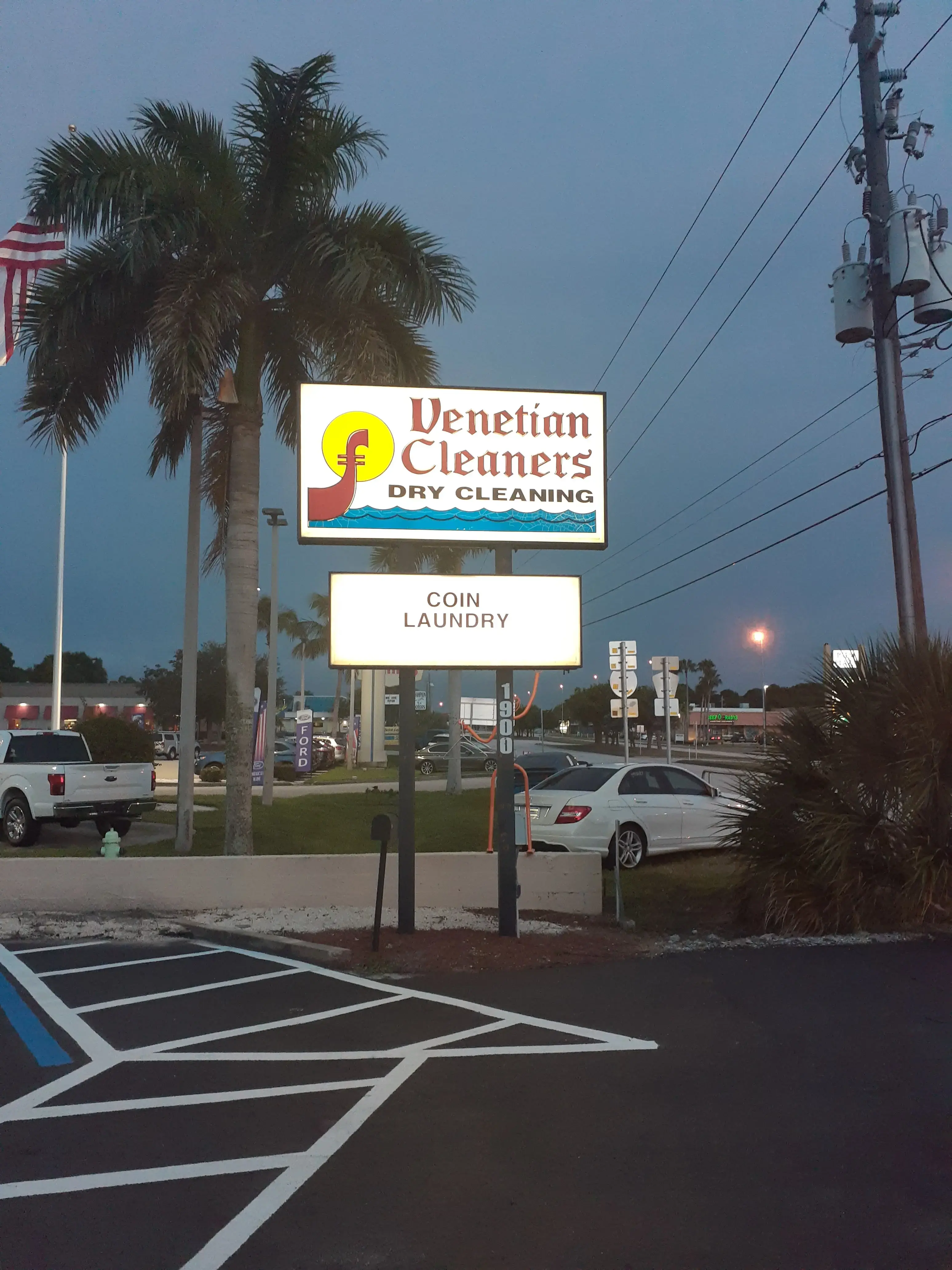 Venetian Cleaners - Image 5