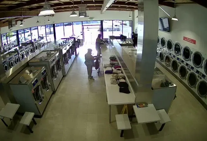 Vermont 7 Free Dry Laundry - Image 13