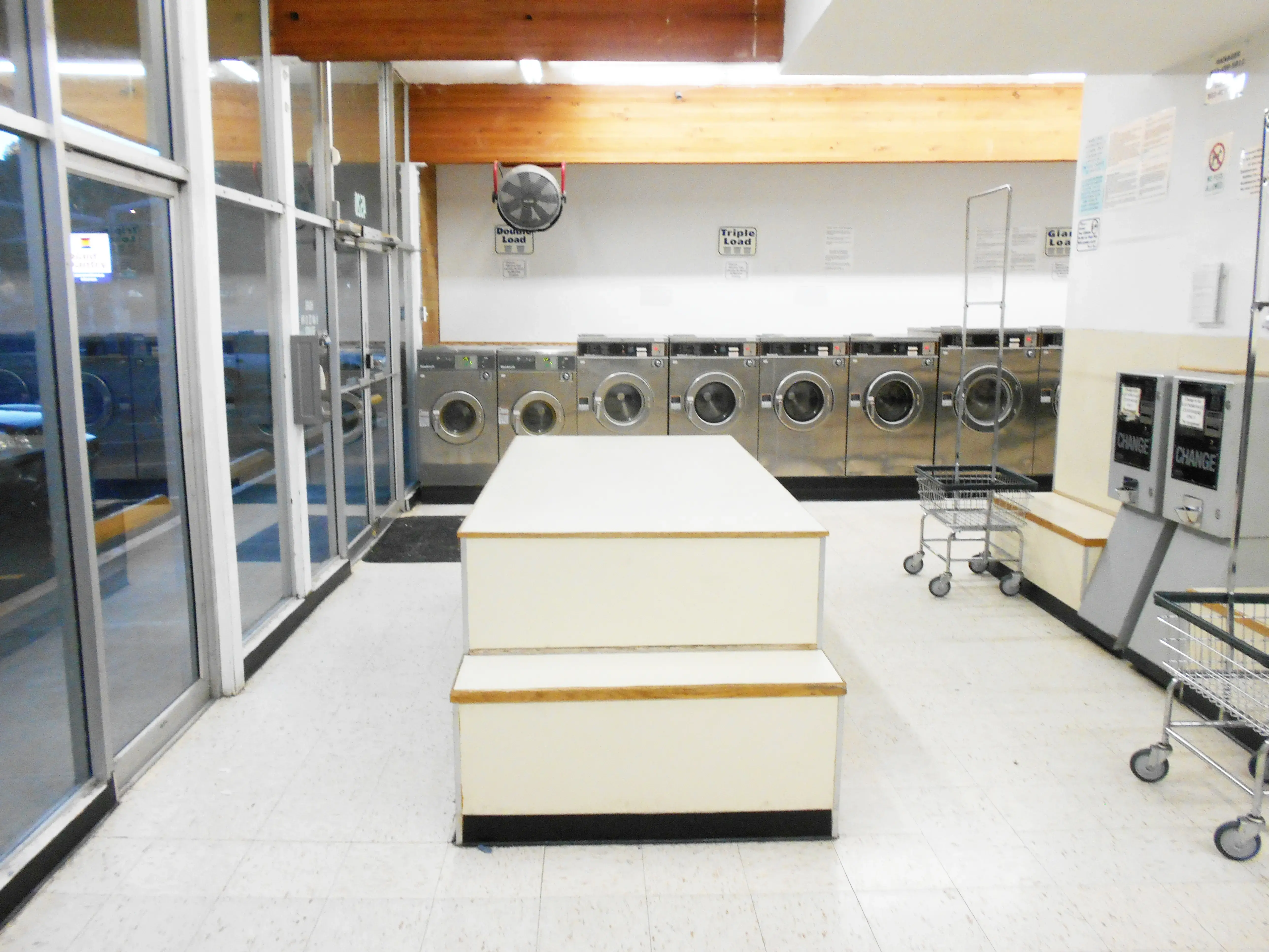 Vermont Hills Laundromat thumbnail 13