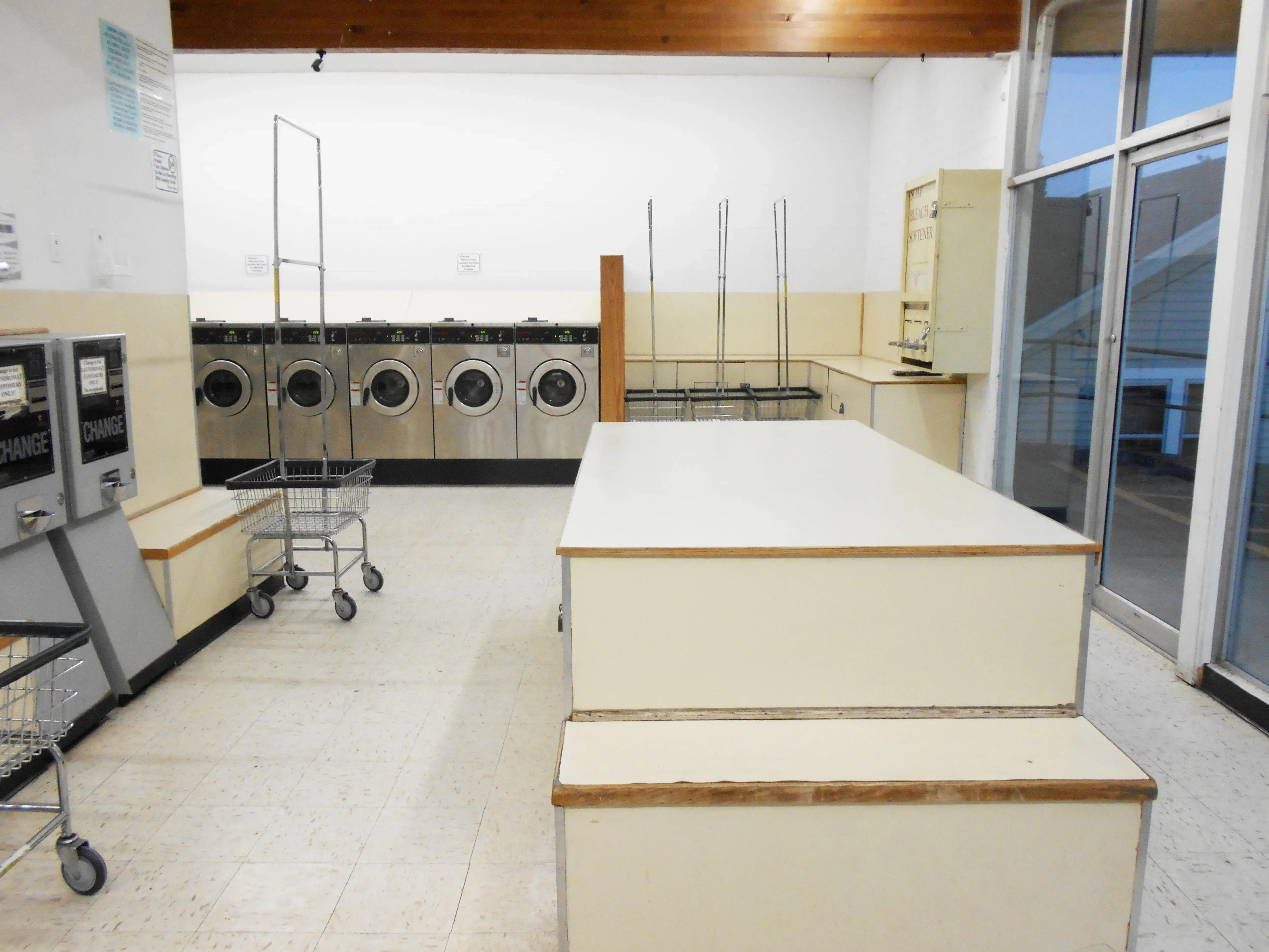 Vermont Hills Laundromat thumbnail 7