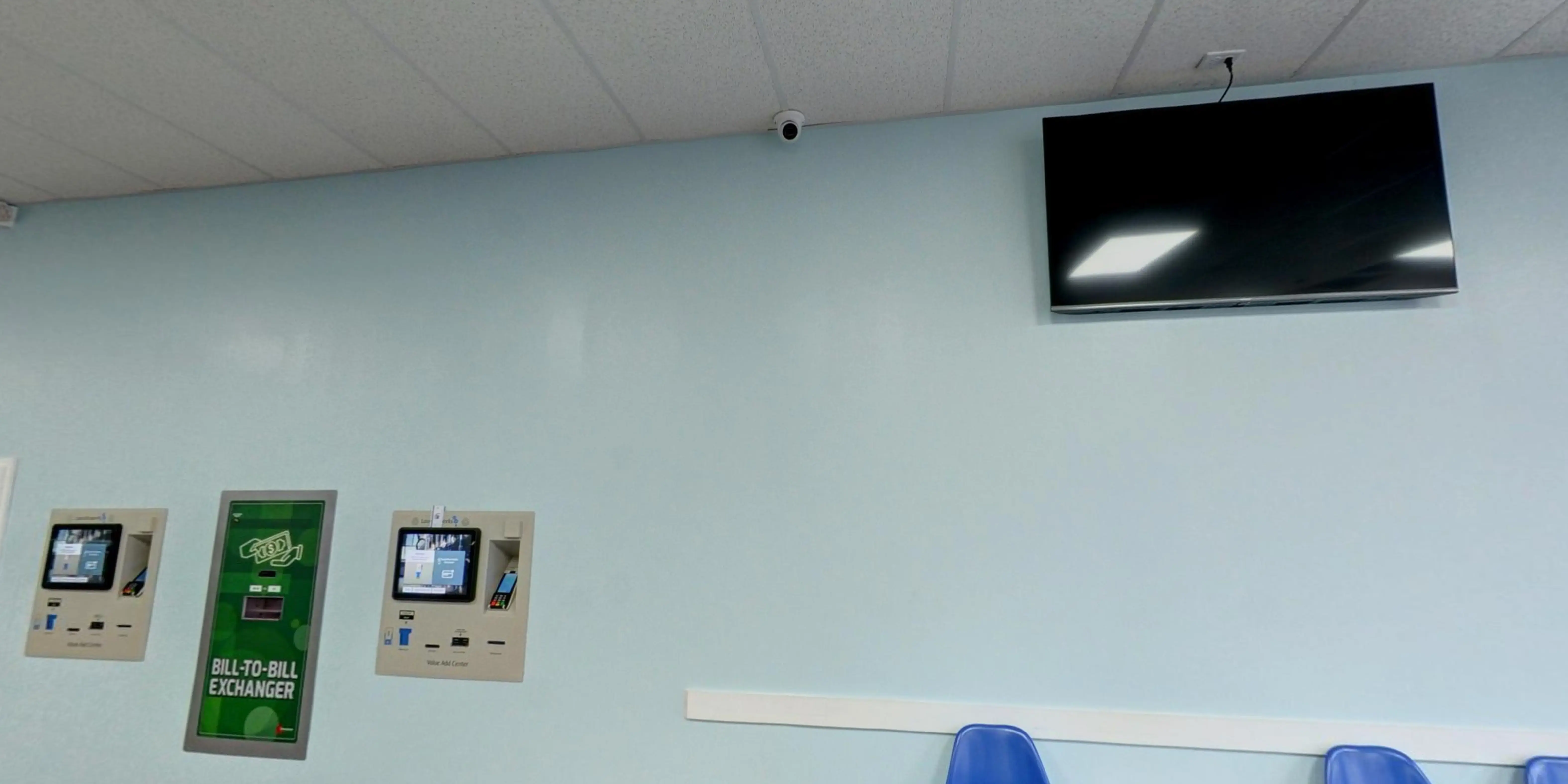 Very clean laundromat - Image 11