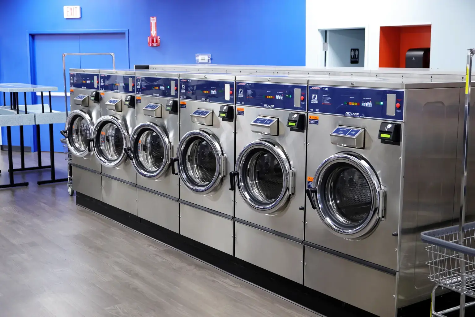 Very clean laundromat thumbnail 3