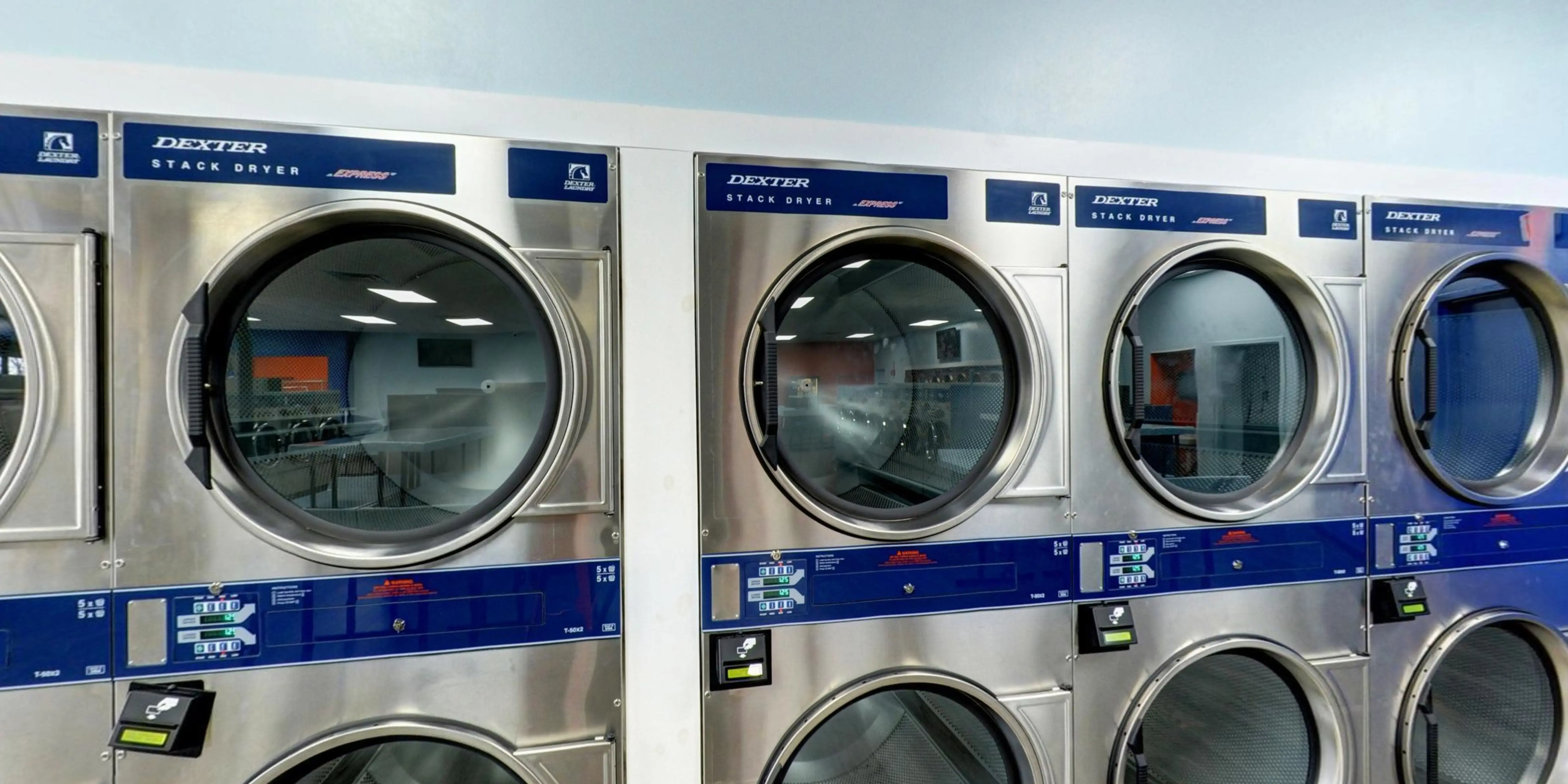 Very clean laundromat thumbnail 2