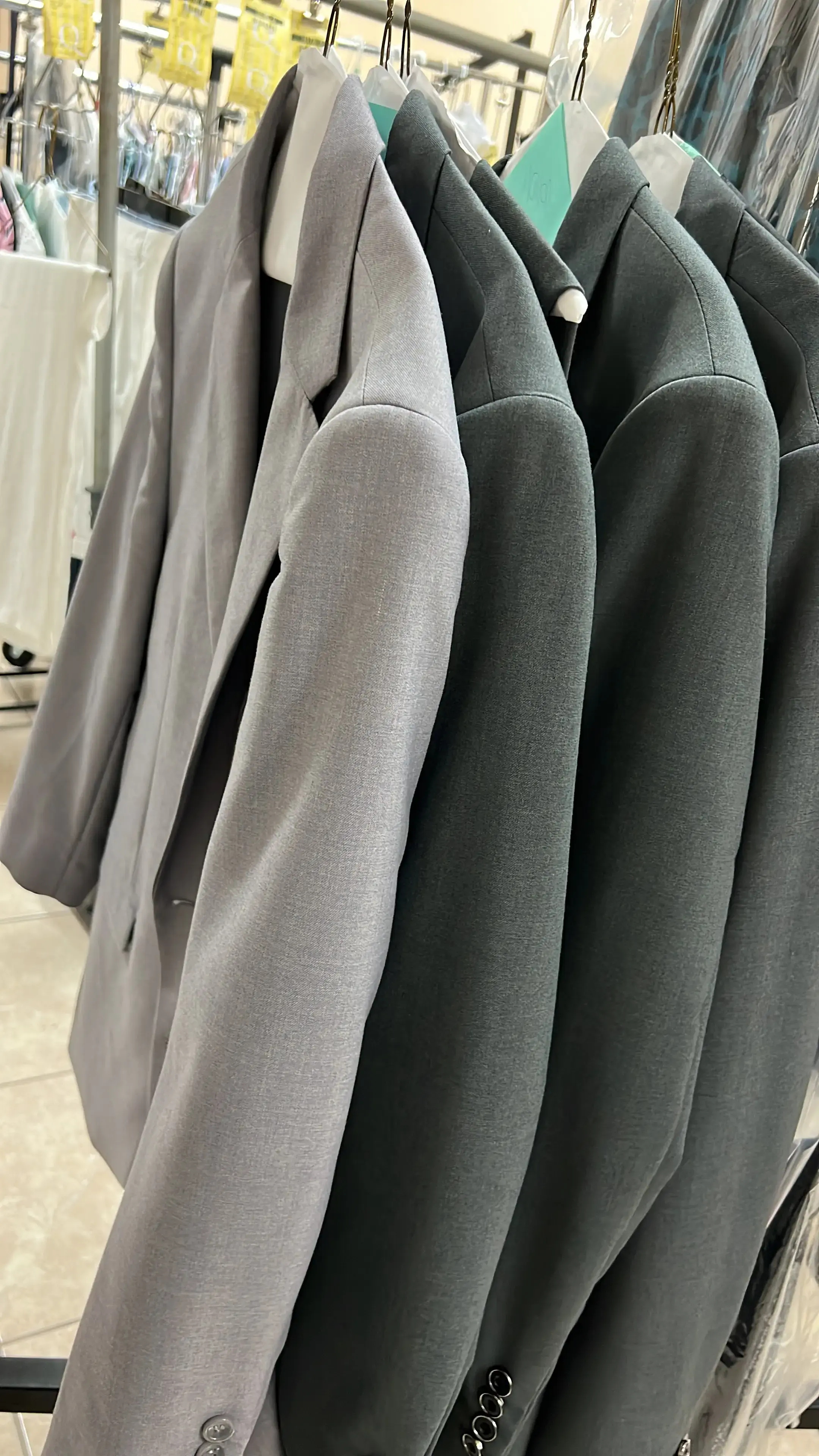 Vesti Estilo Dry Cleaning & Alteration Miami - Image 10