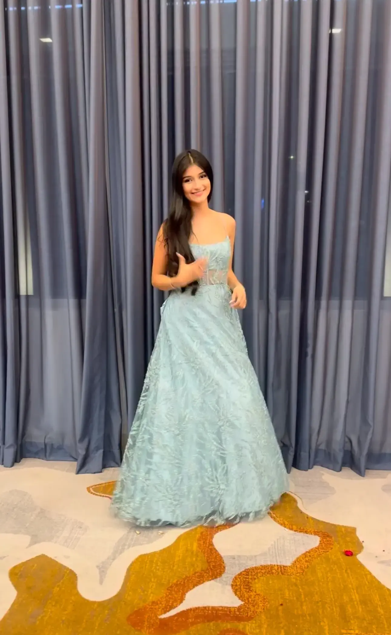 Vesti Estilo Dry Cleaning & Alteration Miami - Image 16