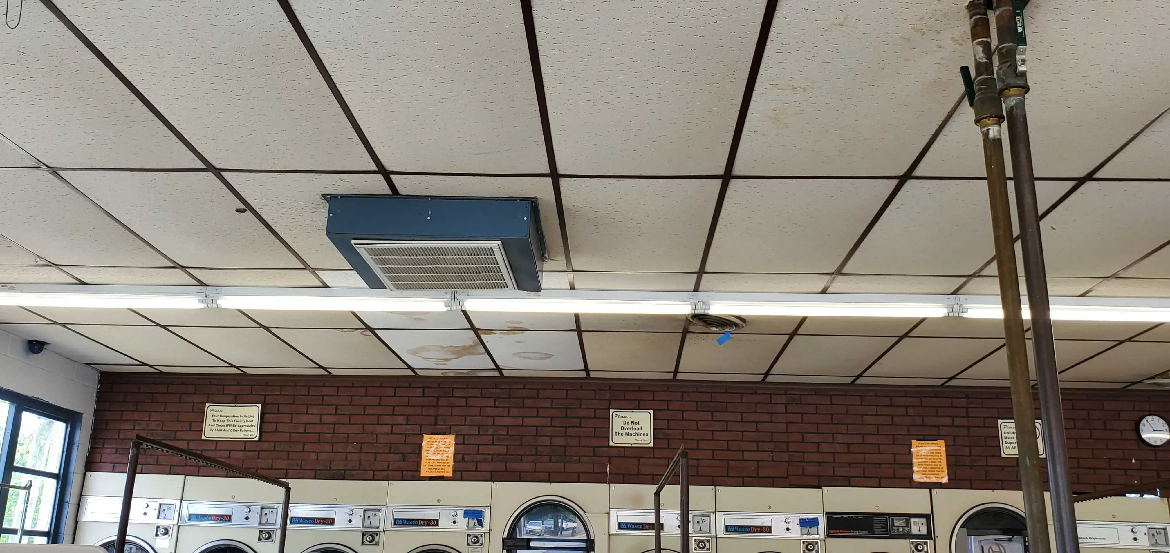 Vevay Coin Laundry - Image 5