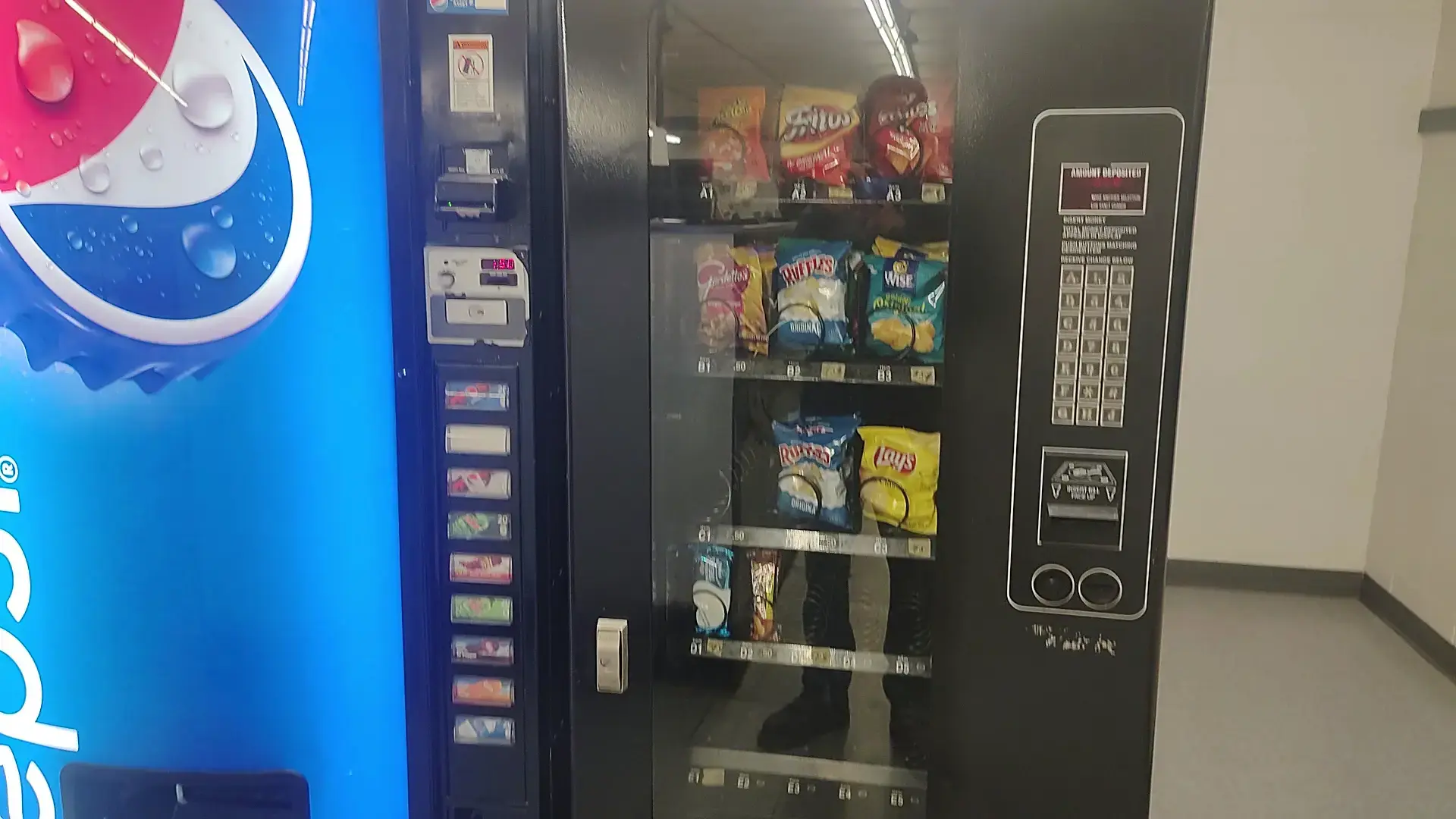 Vevay Coin Laundry thumbnail 18