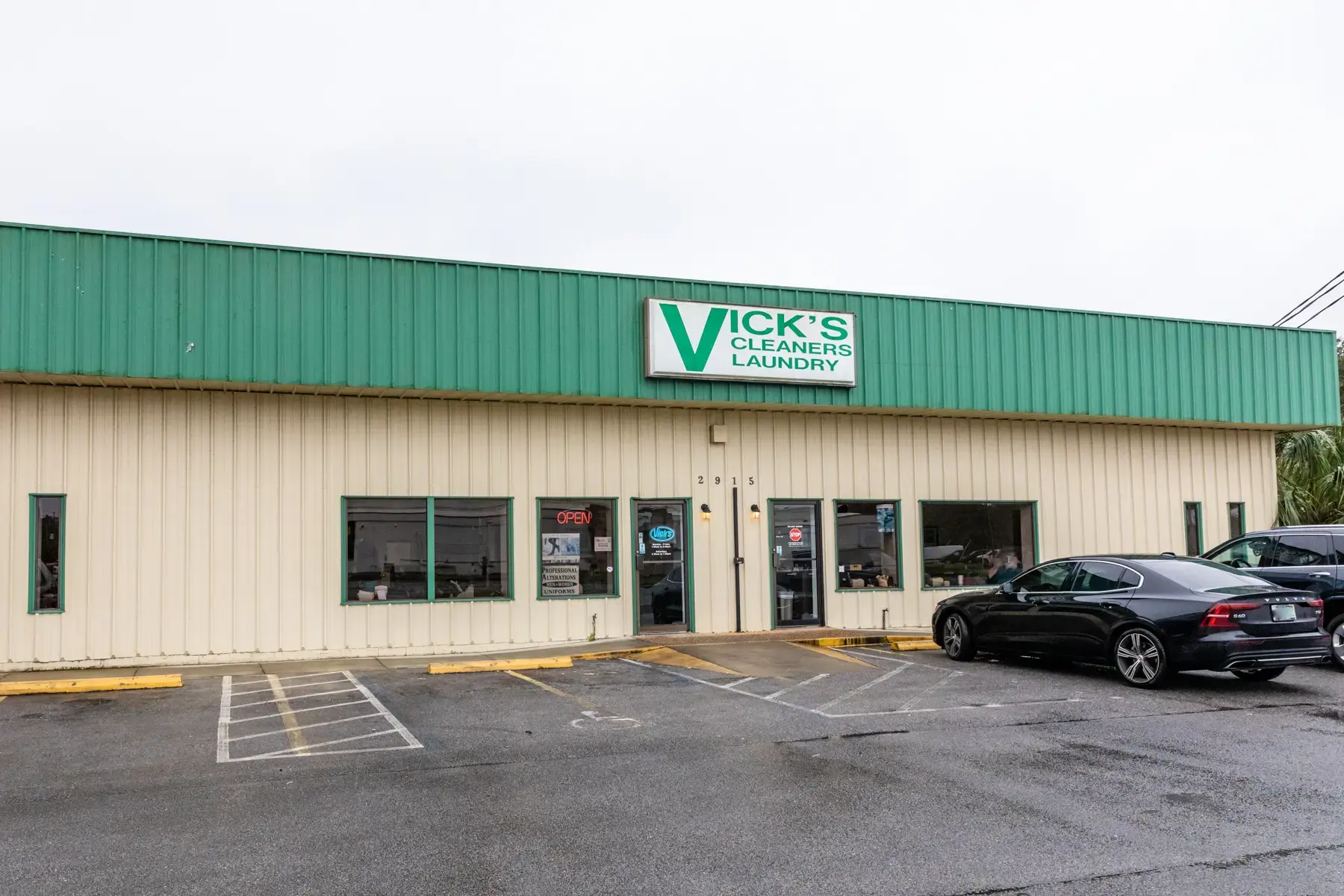 Vick's Cleaners location