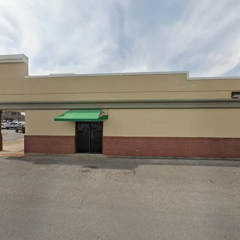 Vick's Cleaners - Image 4