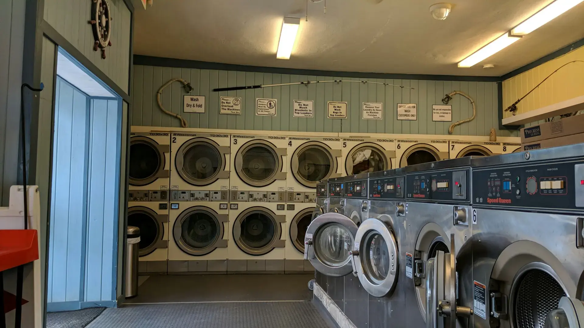 Victoria Coin Laundry thumbnail 8