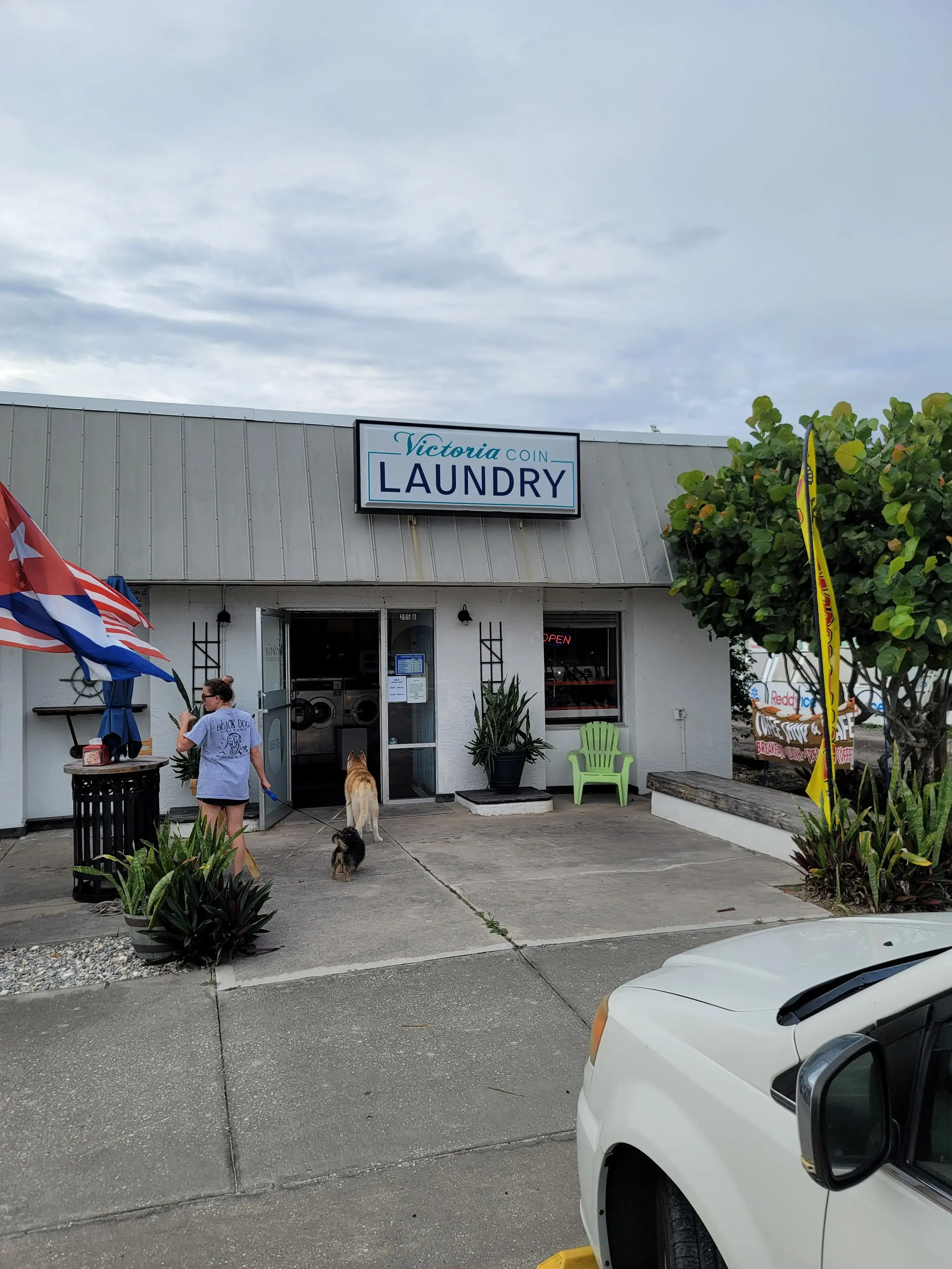 Victoria Coin Laundry thumbnail 3