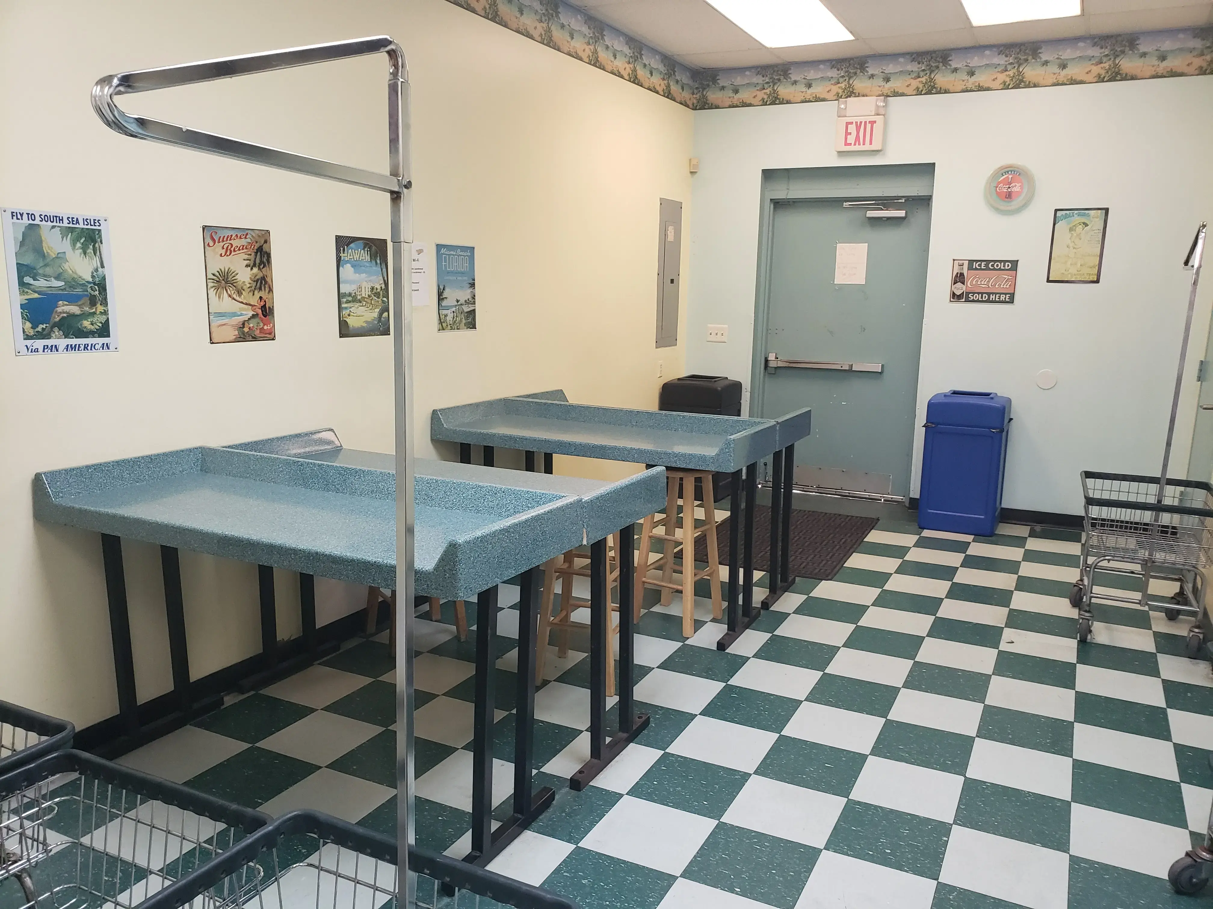 Victory Gardens Laundromat - Image 3