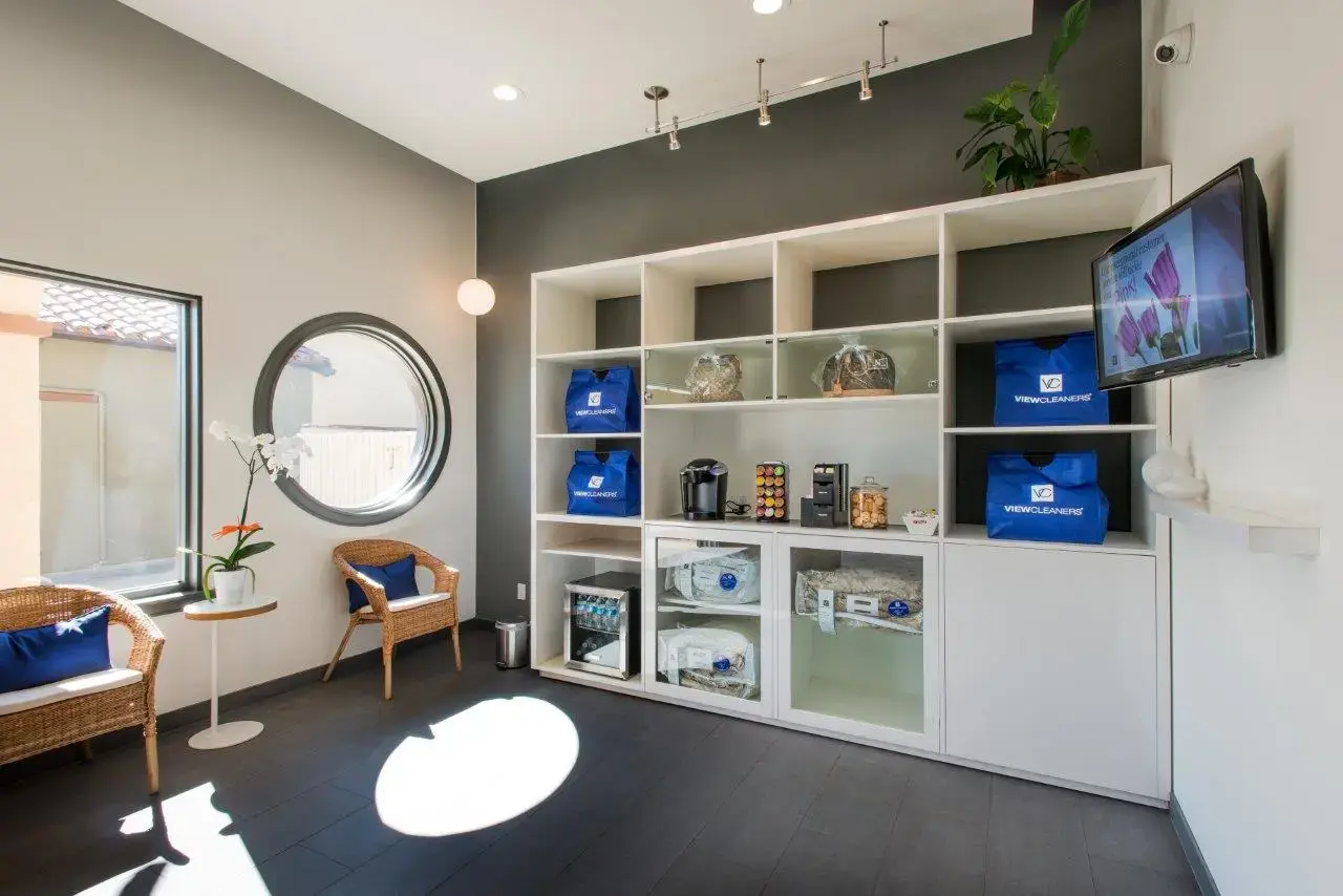 View Cleaners - Image 12