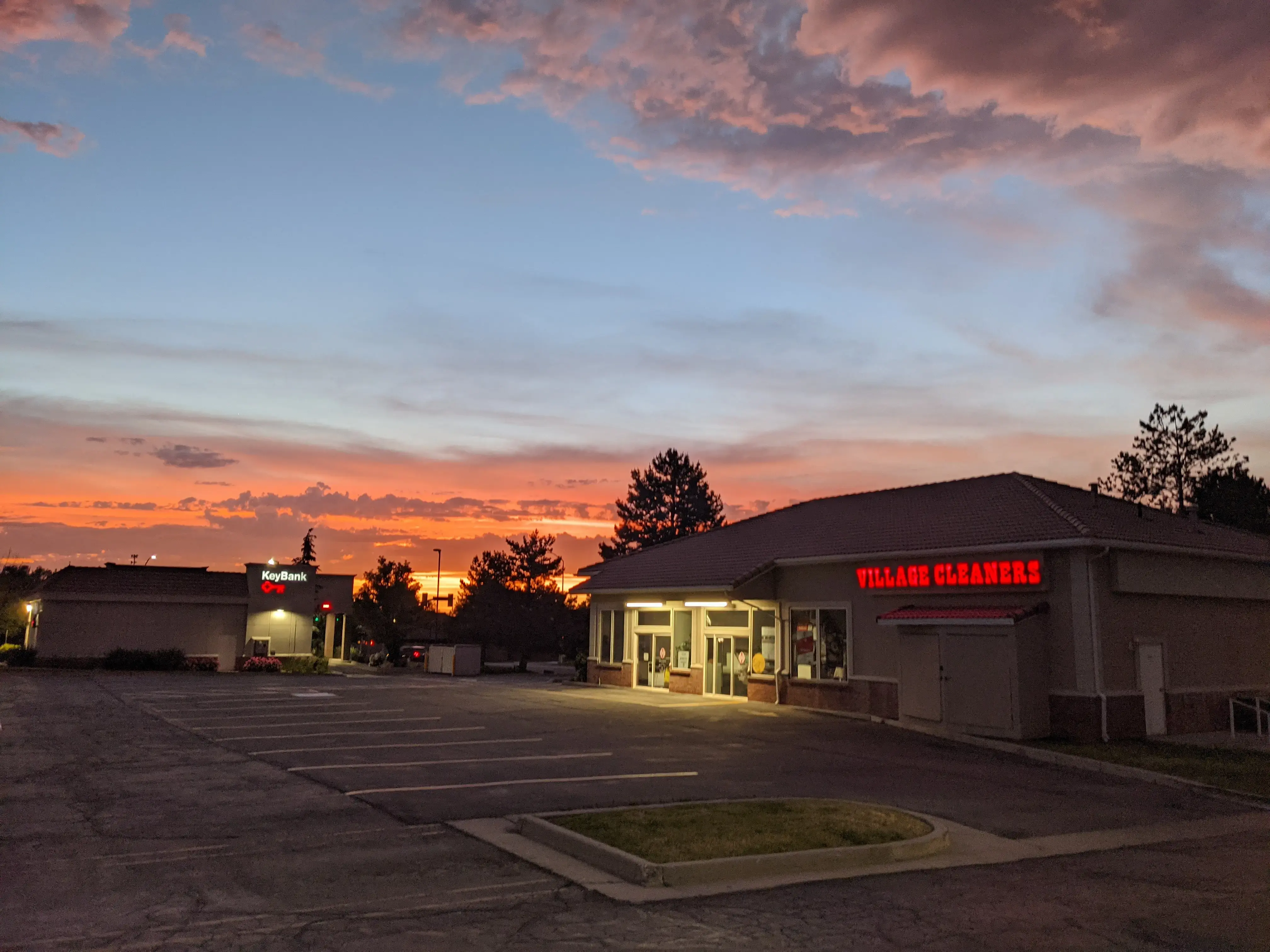 Village Cleaners - Sandy - Image 3
