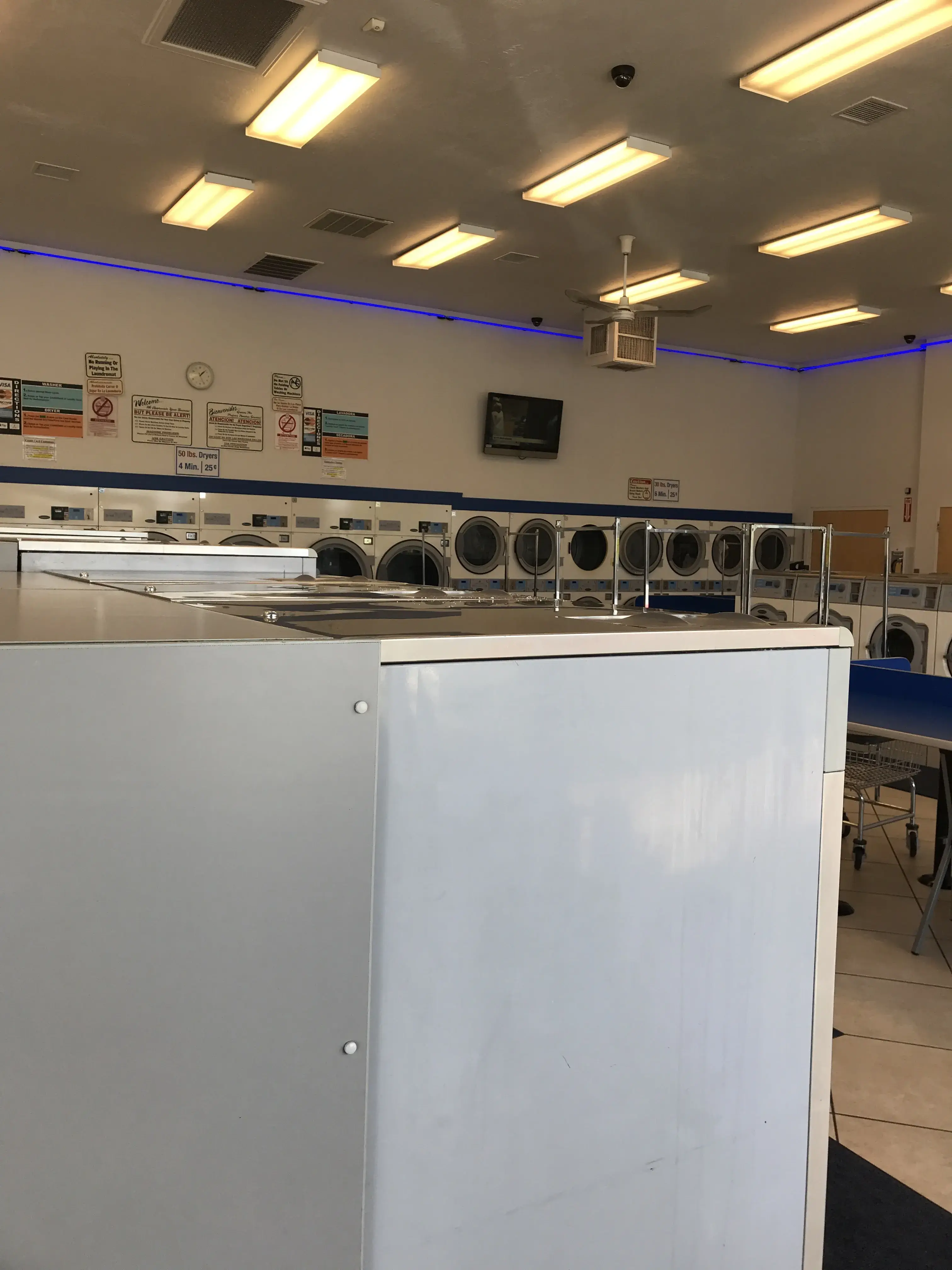 Village Coin Laundry - Magna thumbnail 9