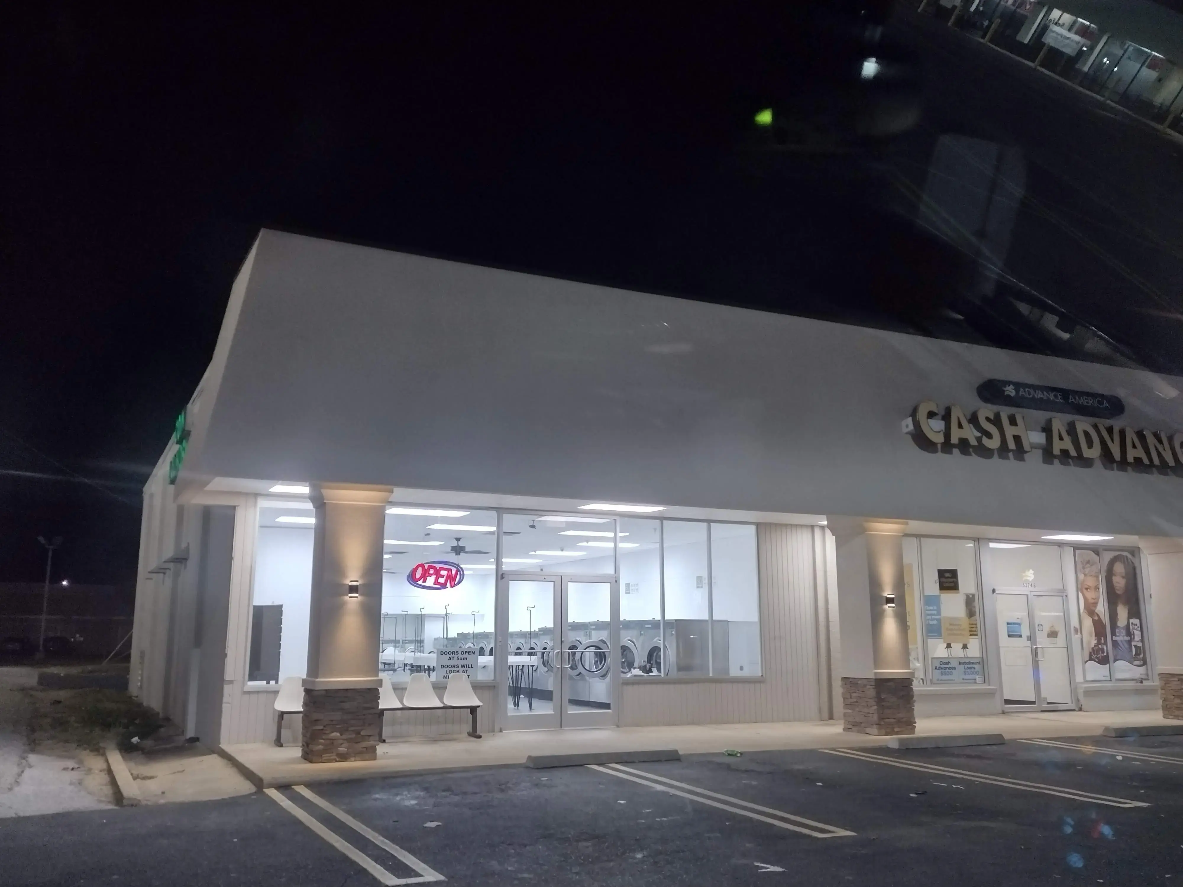 Village Coin Laundry - Image 3