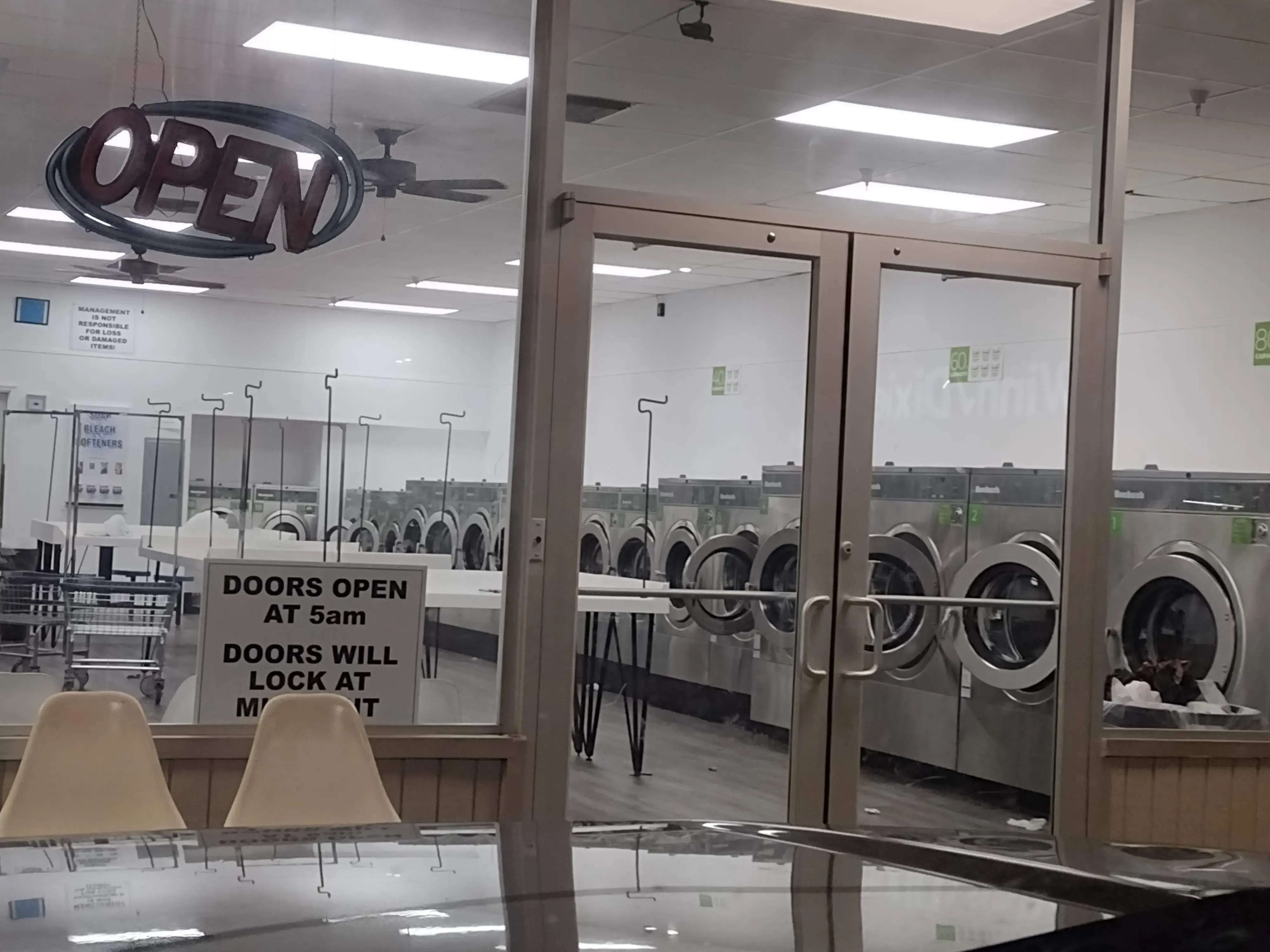 Village Coin Laundry thumbnail 9