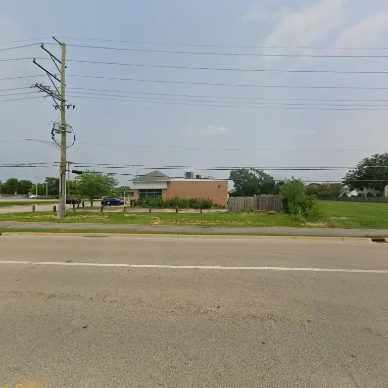 Village I I Cleaners - Image 4