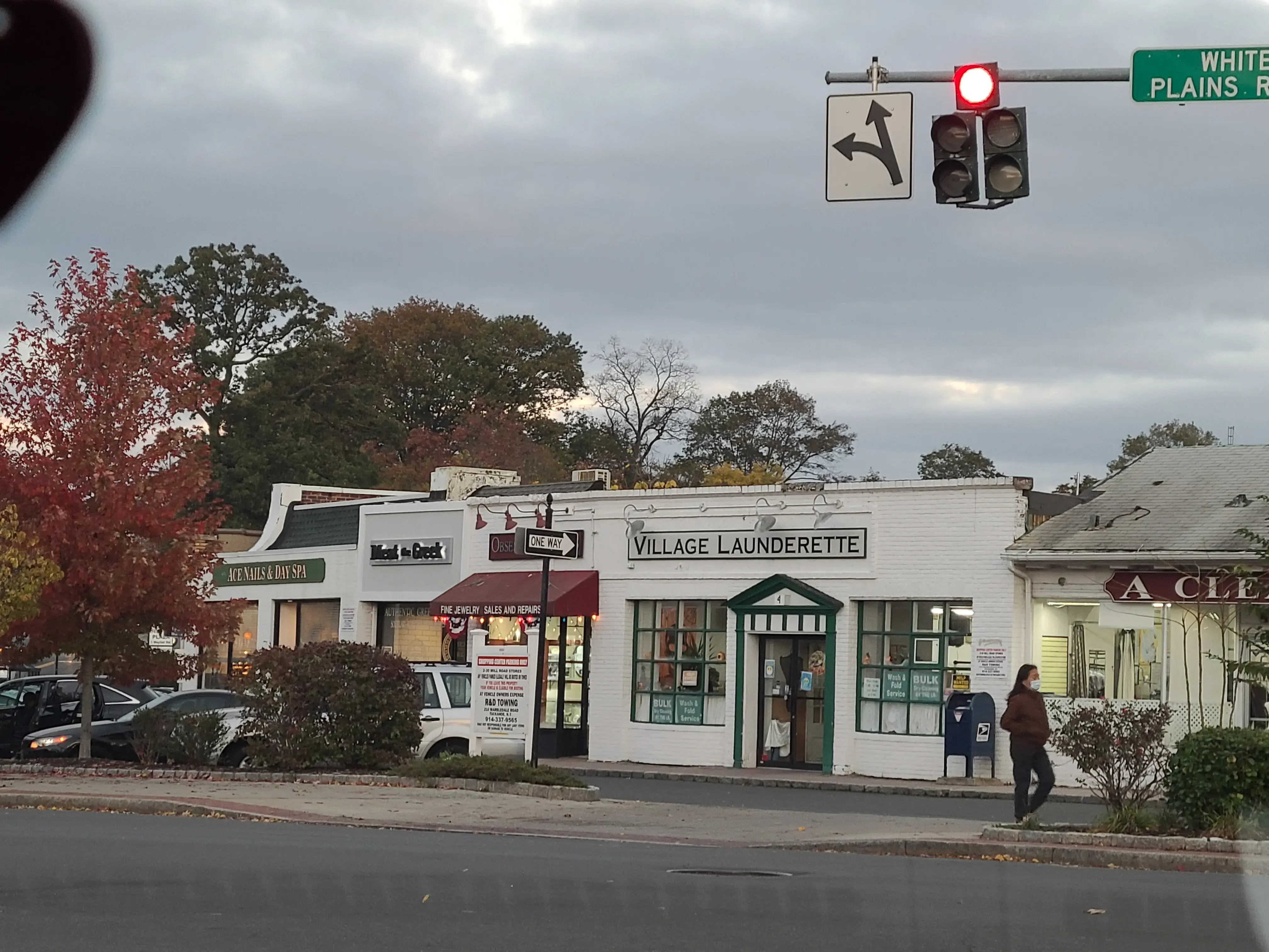 Village Launderette - Image 4