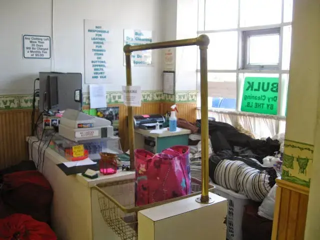 Village Launderette thumbnail 5