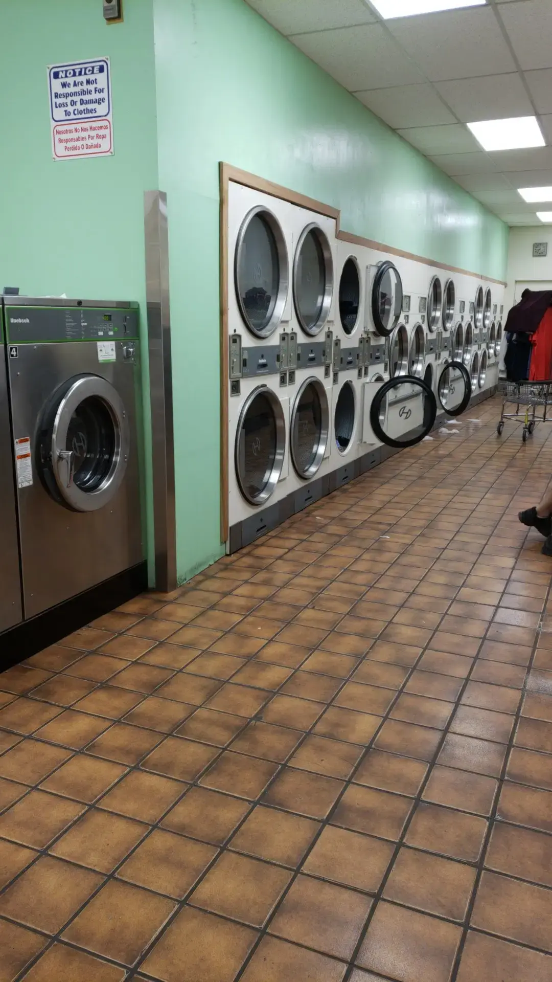 Village Launderette - Image 2
