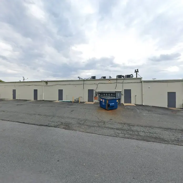 Village Laundermat & Cleaners - Image 20