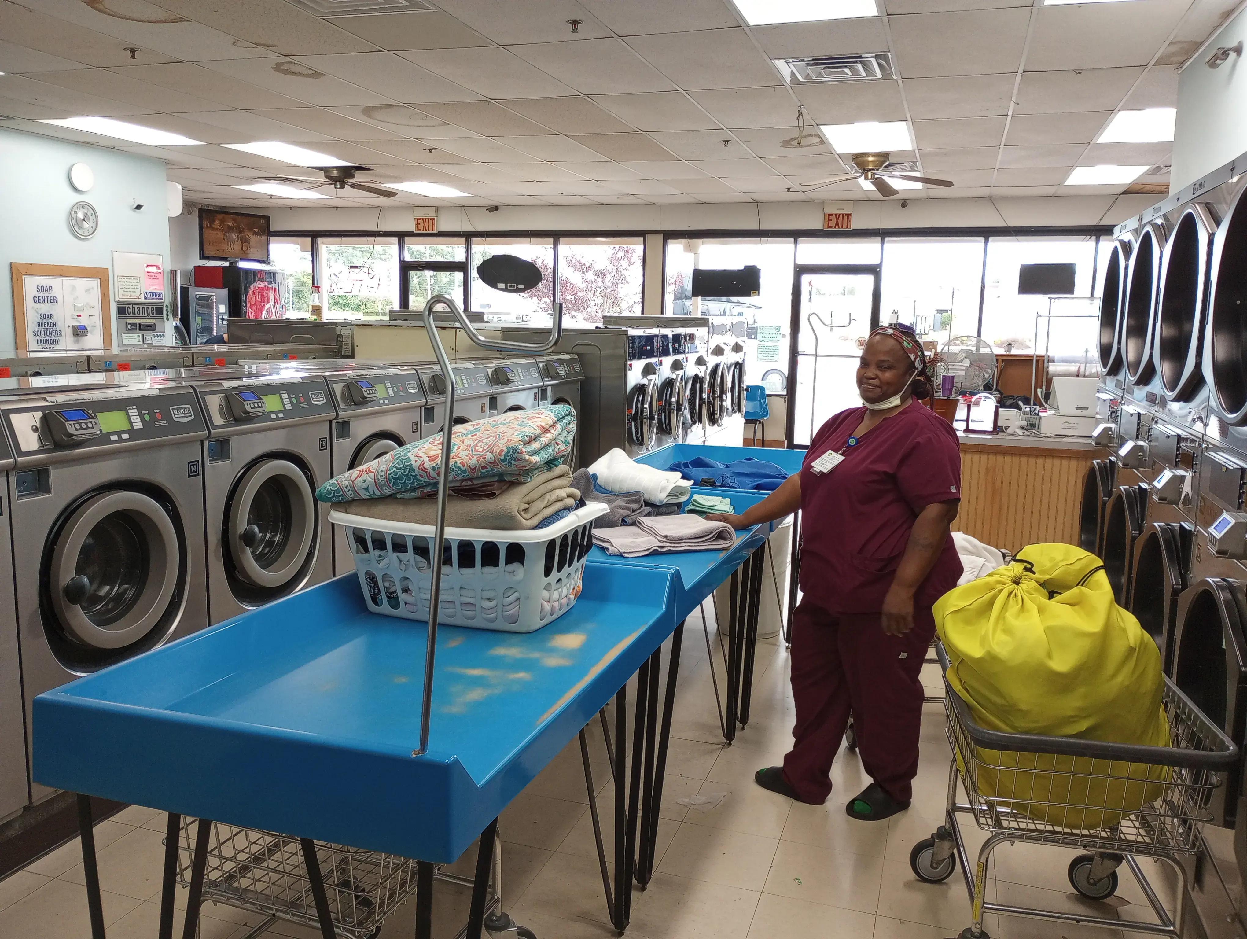 Village Laundermat & Cleaners - Image 14