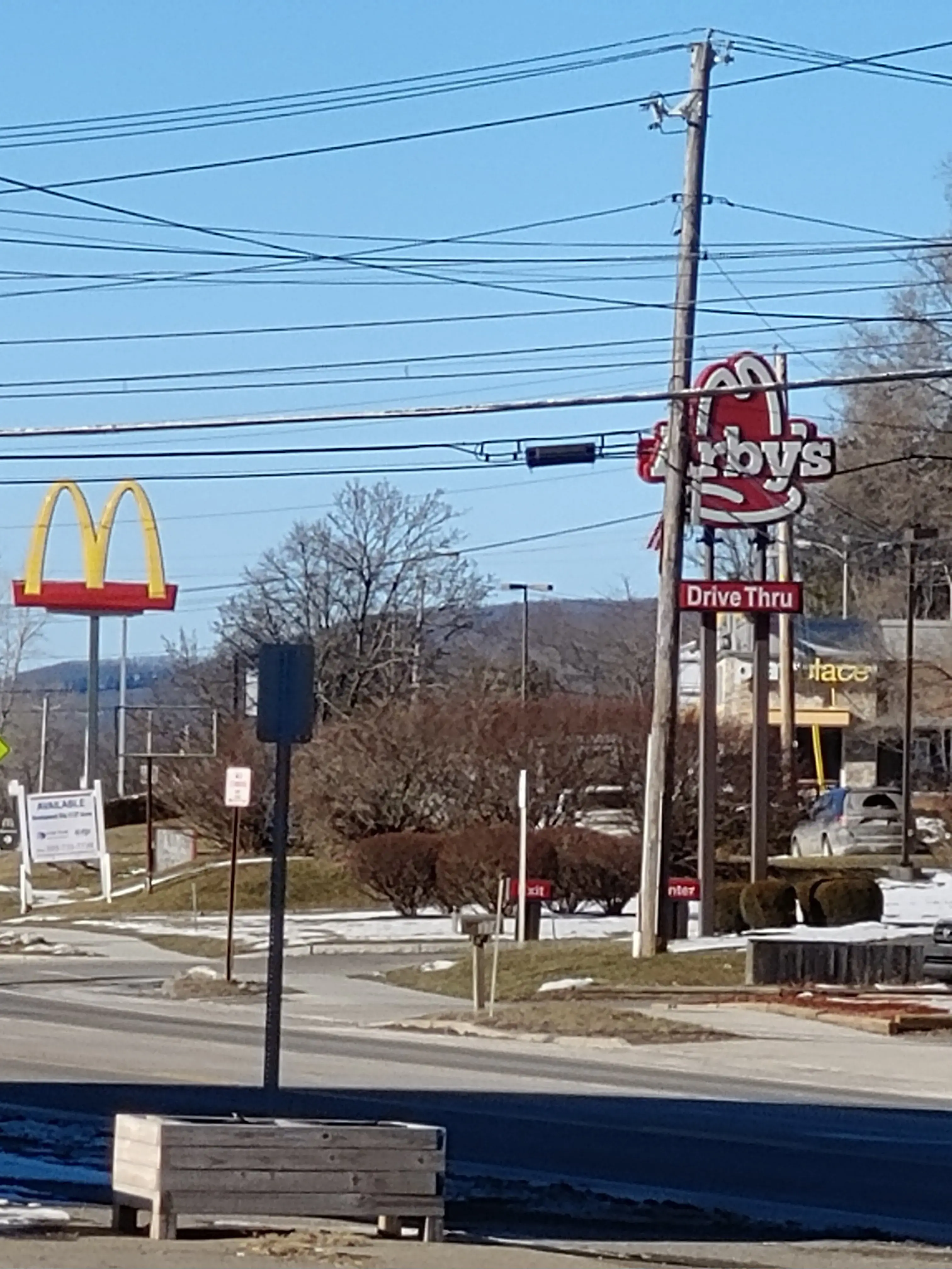 Village Laundromat - Image 7