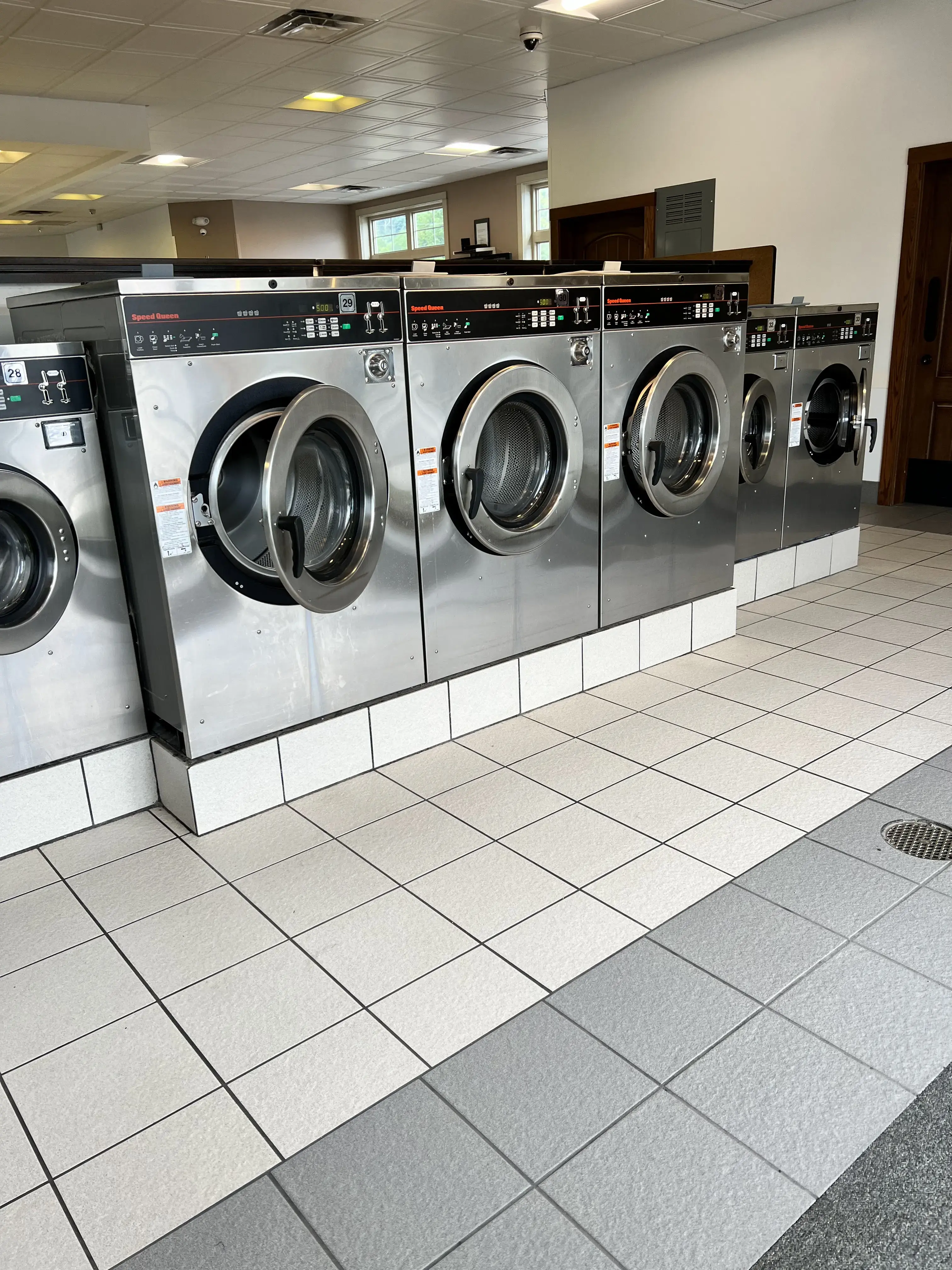 Village Laundromat thumbnail 1