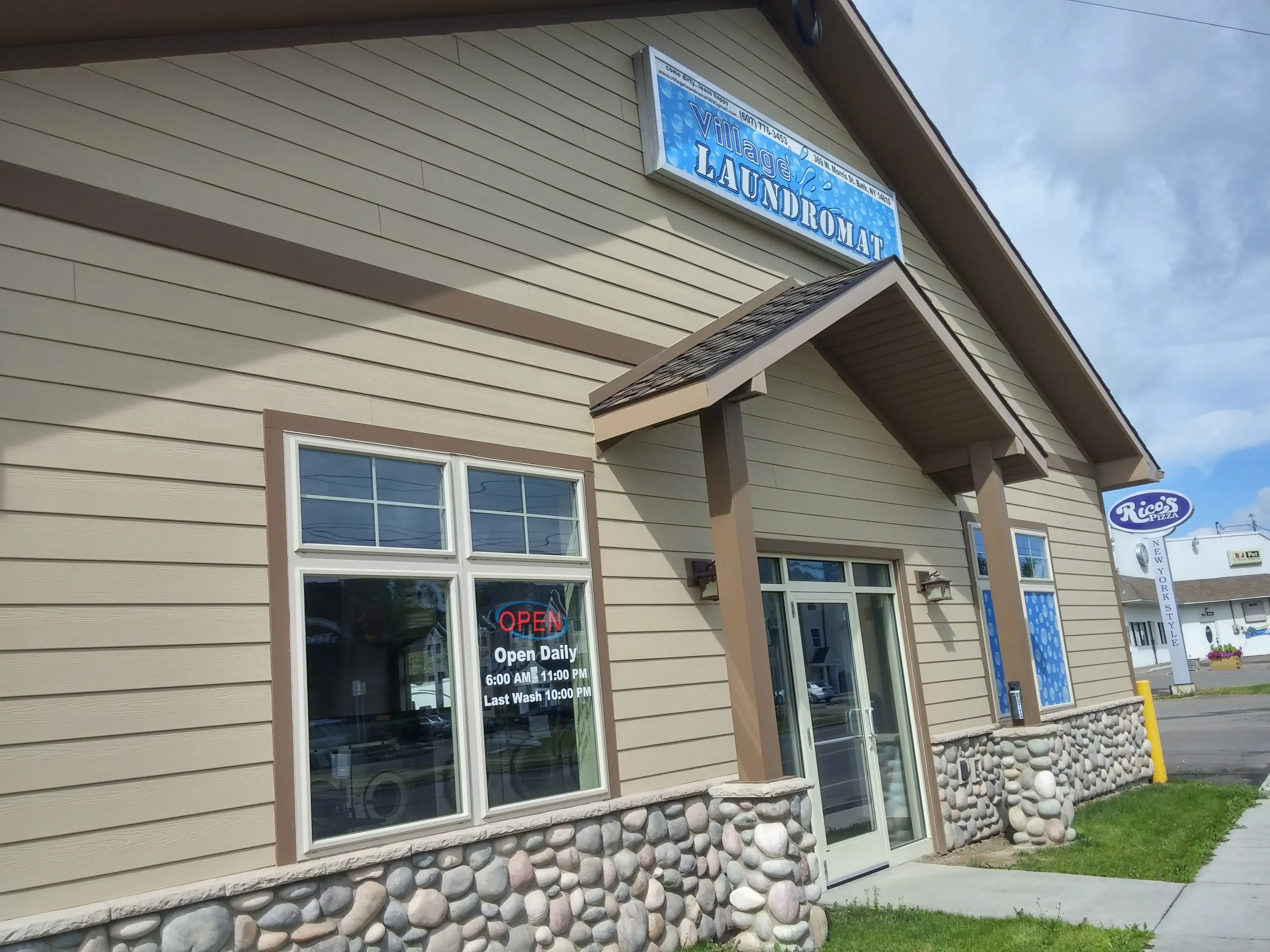 Village Laundromat - Image 15