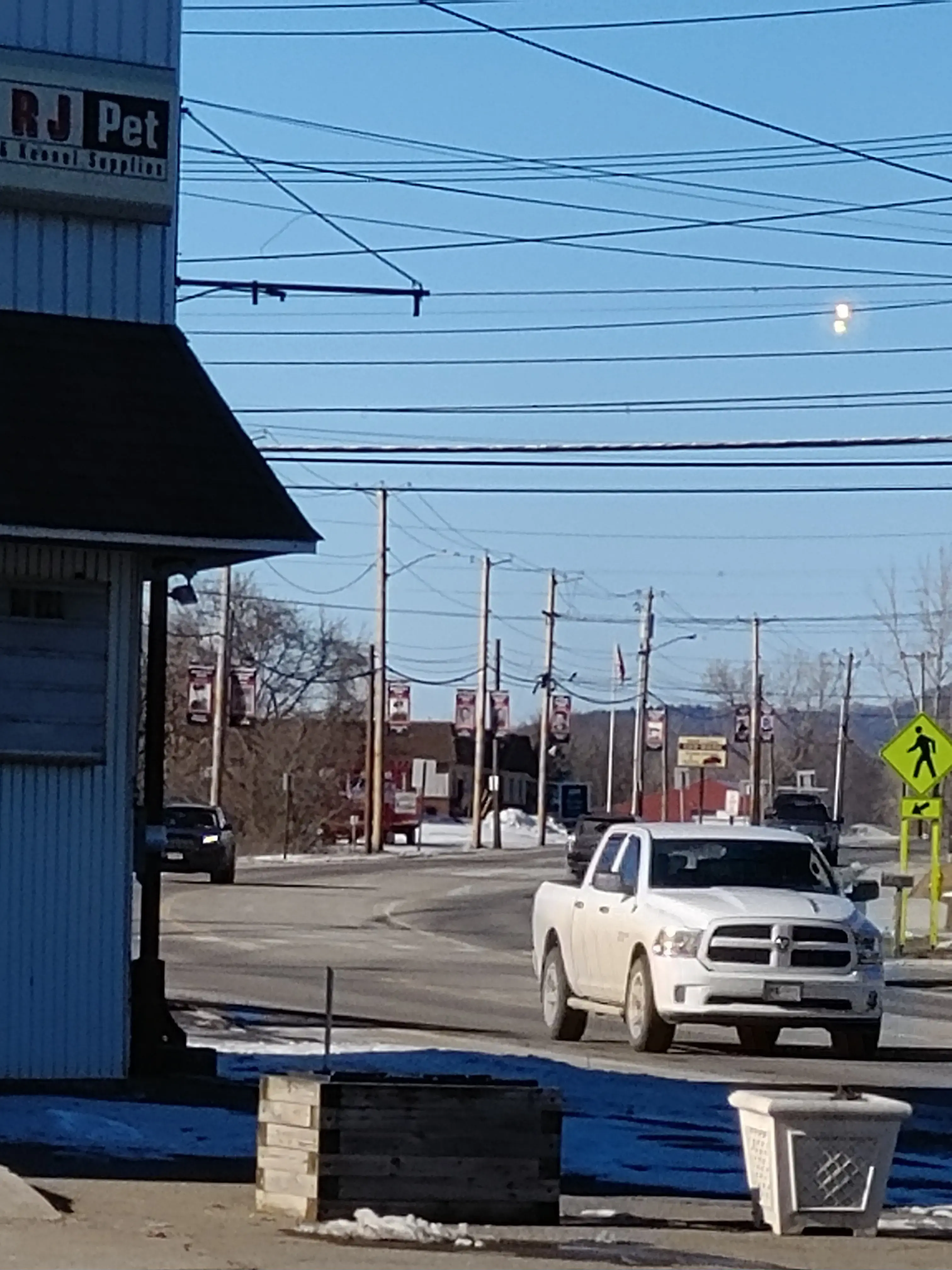 Village Laundromat - Image 2