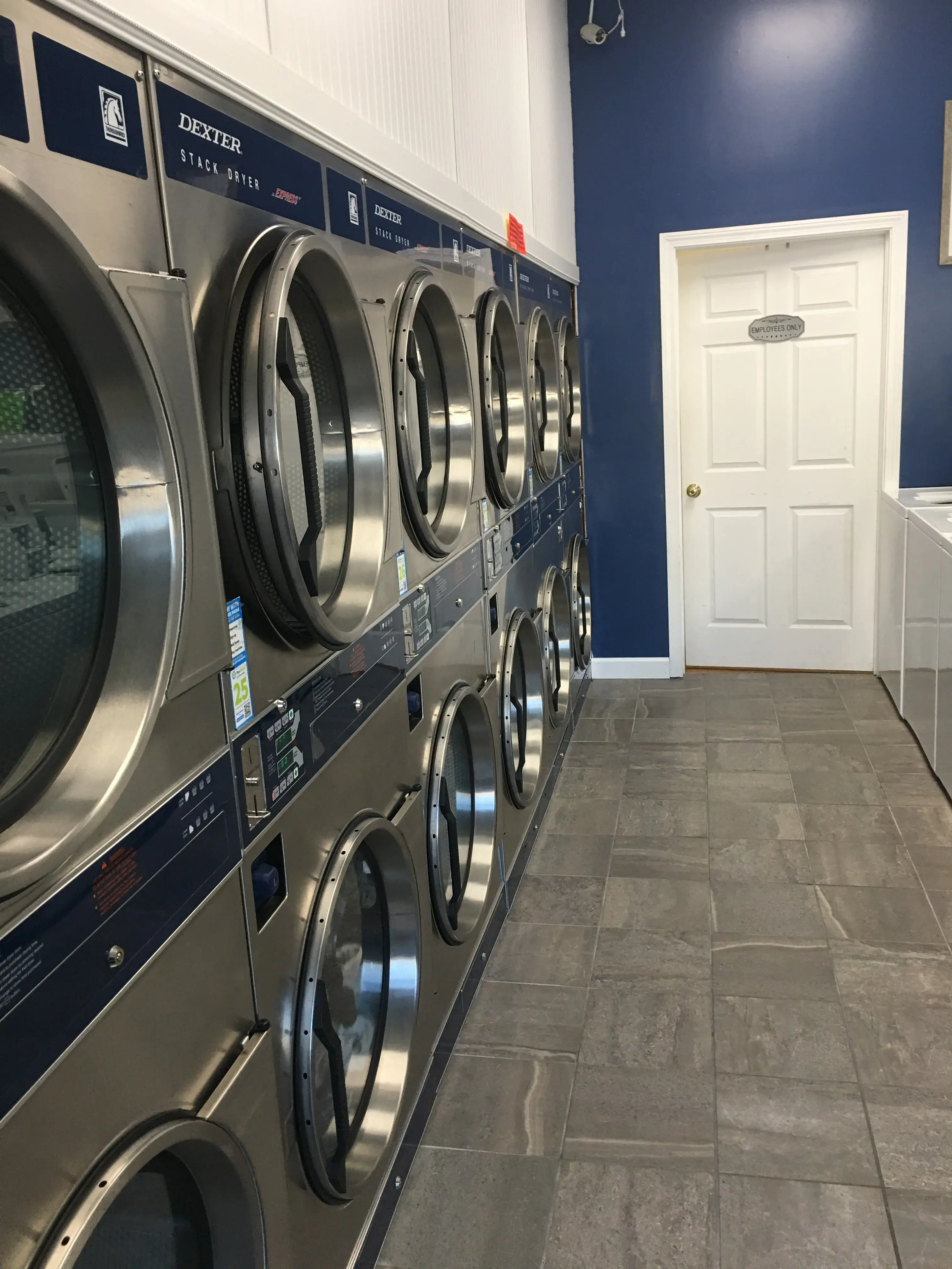 Village Laundromat - Image 3