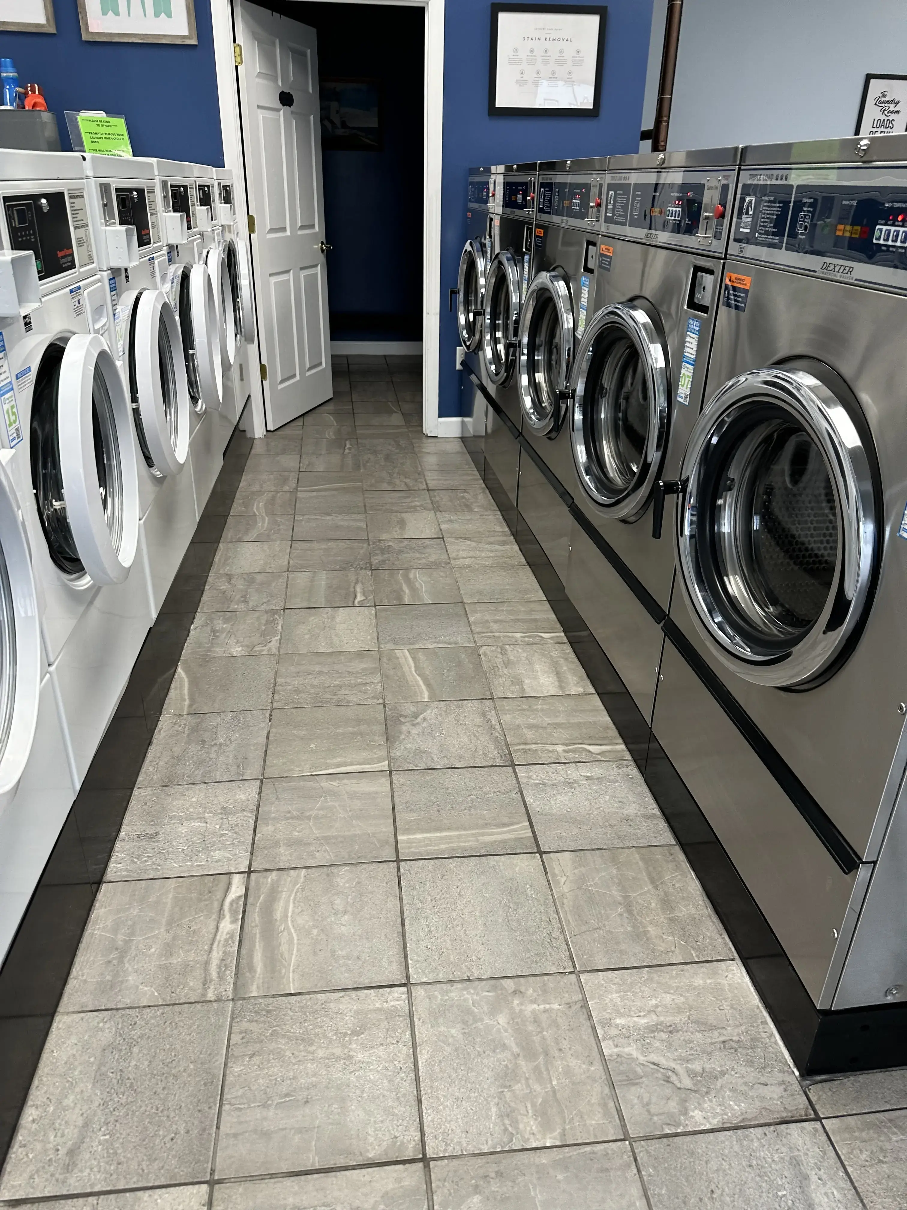 Village Laundromat thumbnail 20