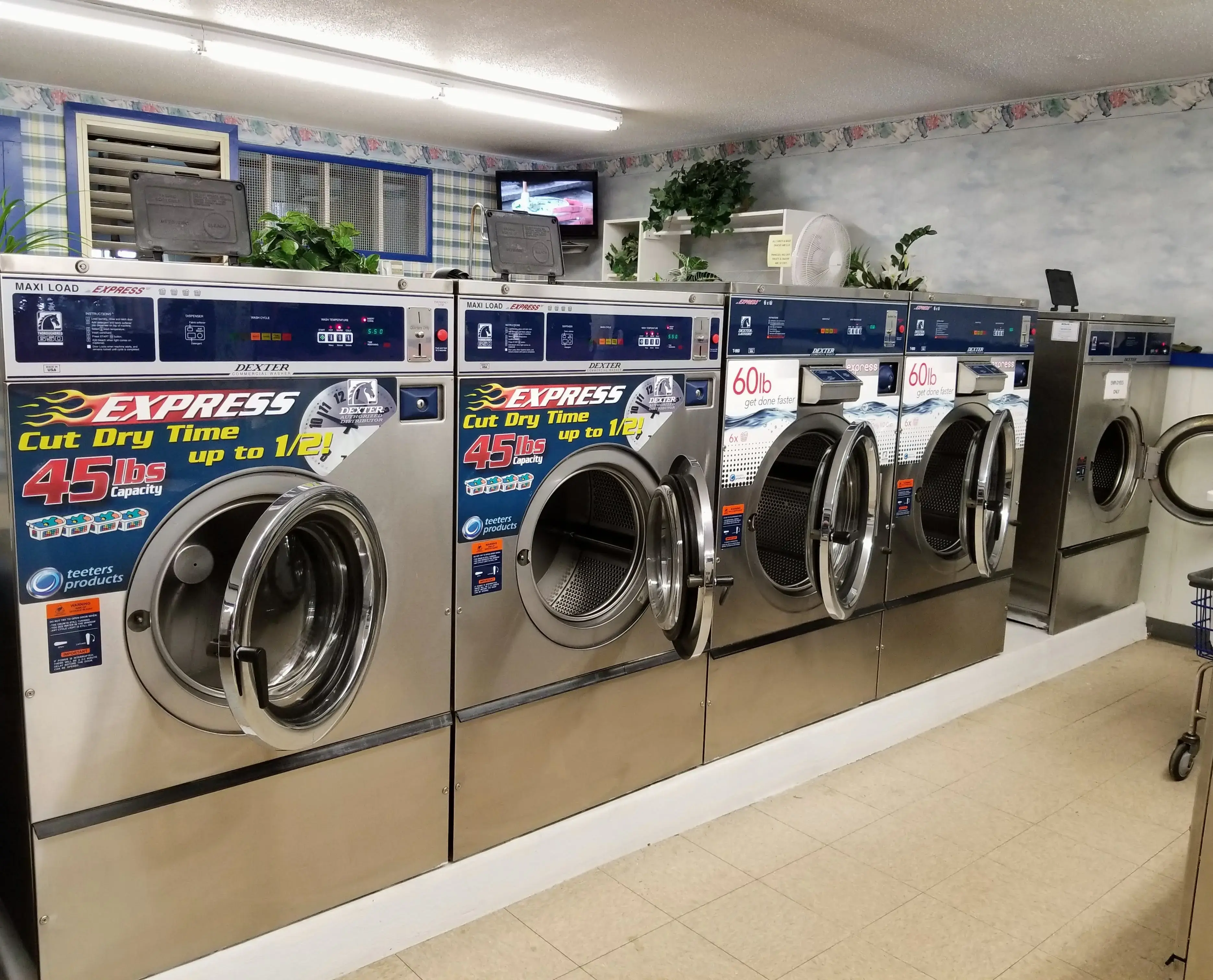 Village Laundromat thumbnail 1