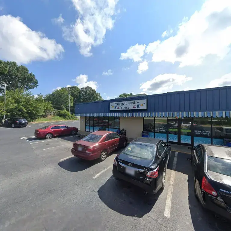 Village Laundry Center - Image 14