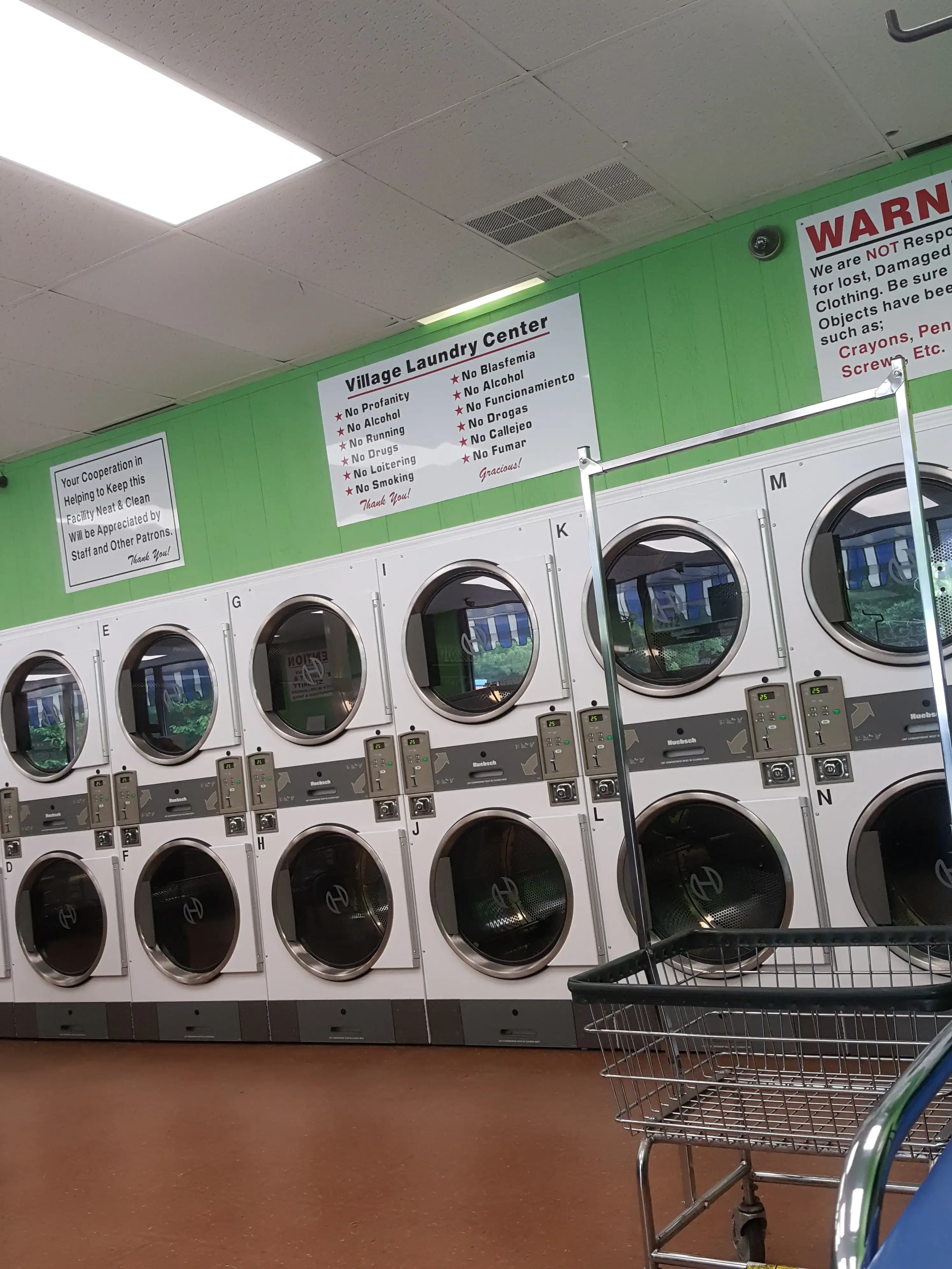 Village Laundry Center - Image 10