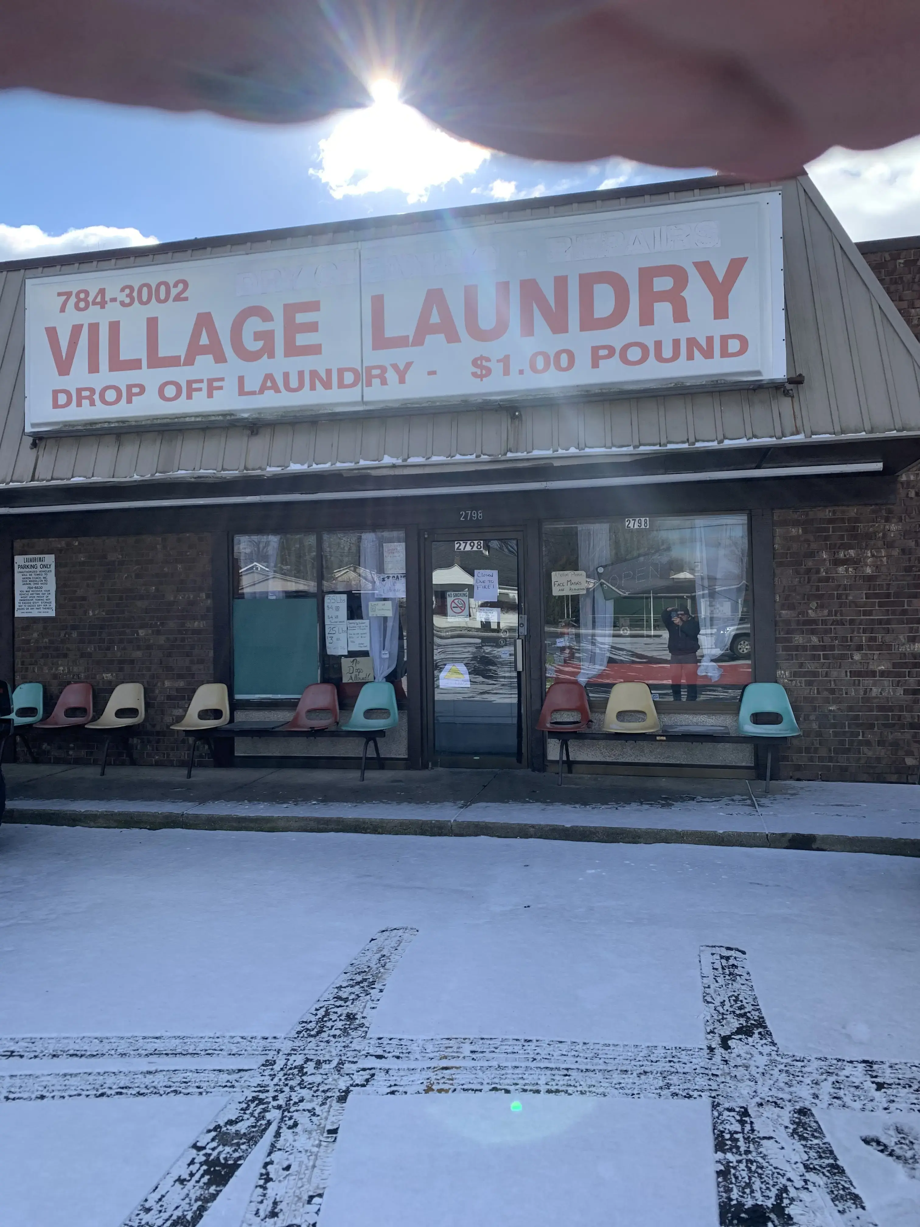 Village Laundry Laundromat - Image 9