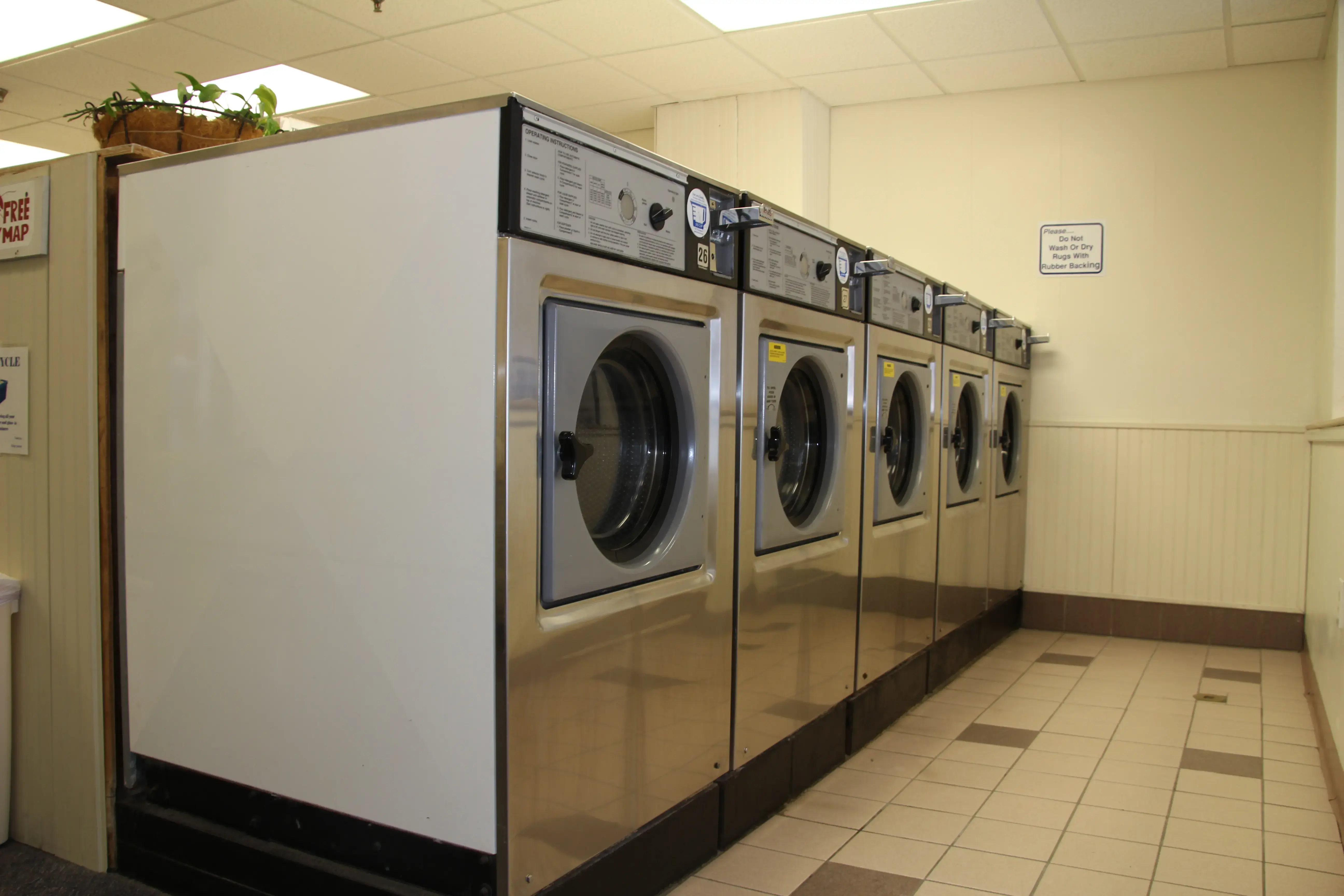 Village Laundry - Image 13