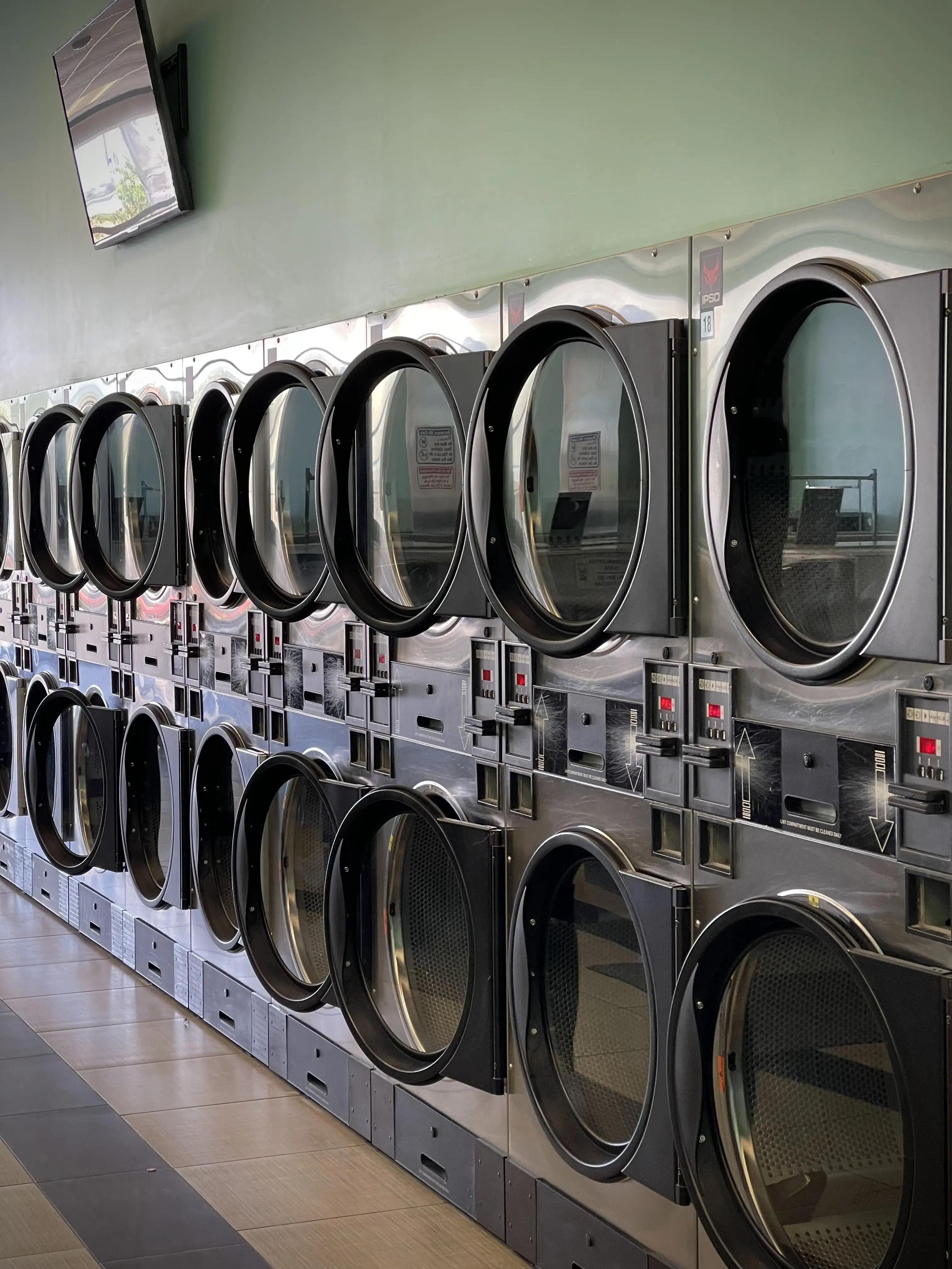 Vineyard Laundry - Image 2