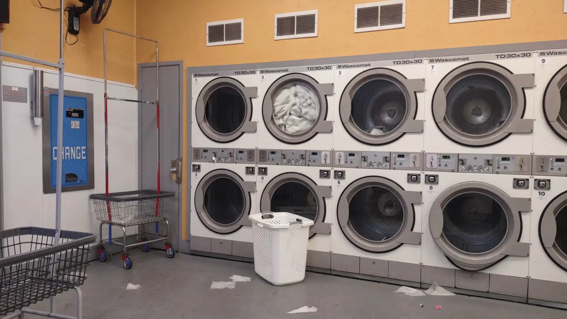 VIP Coin Laundry - Image 2