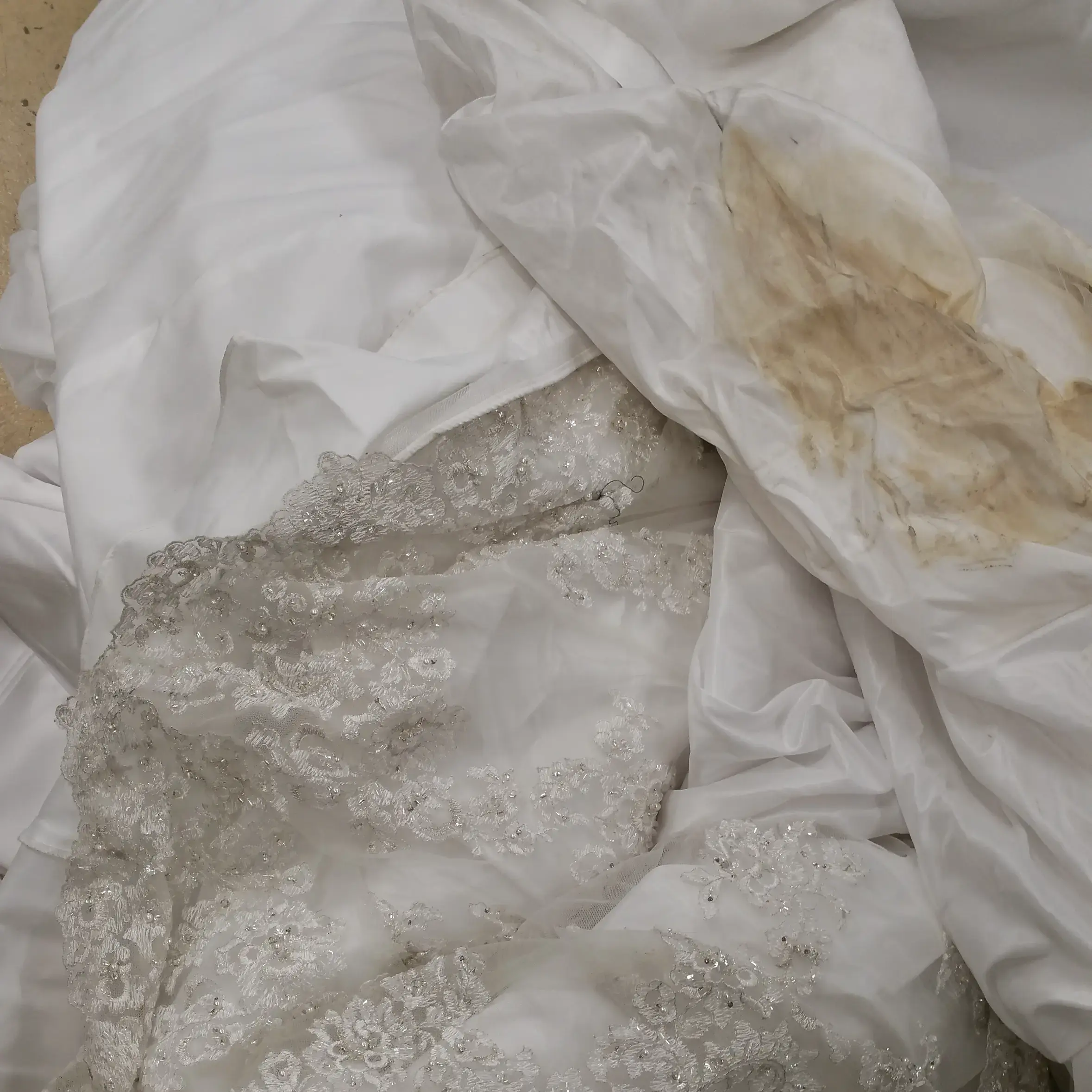 VIP Dry Cleaners & Alterations thumbnail 3